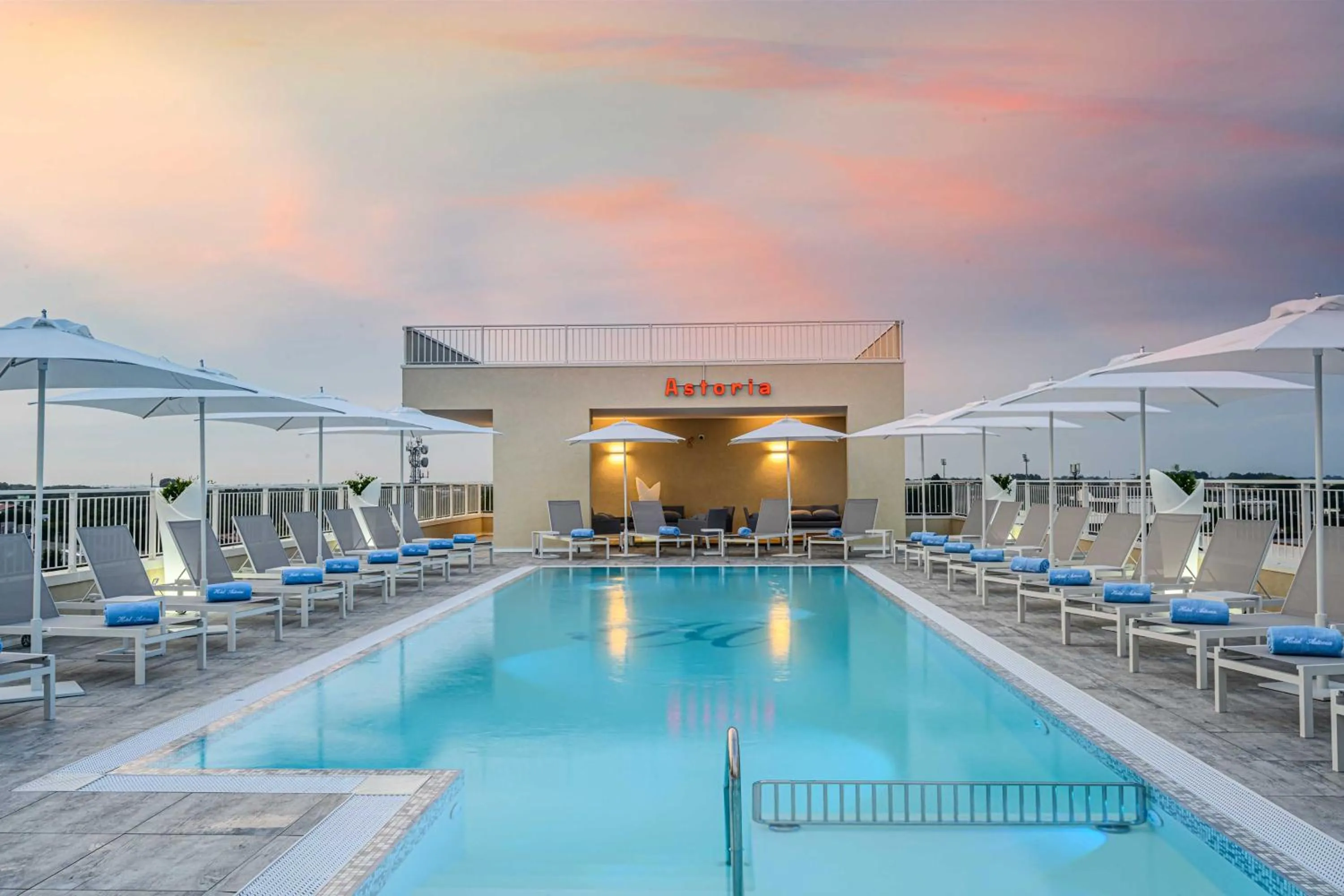 Pool view in Hotel Astoria