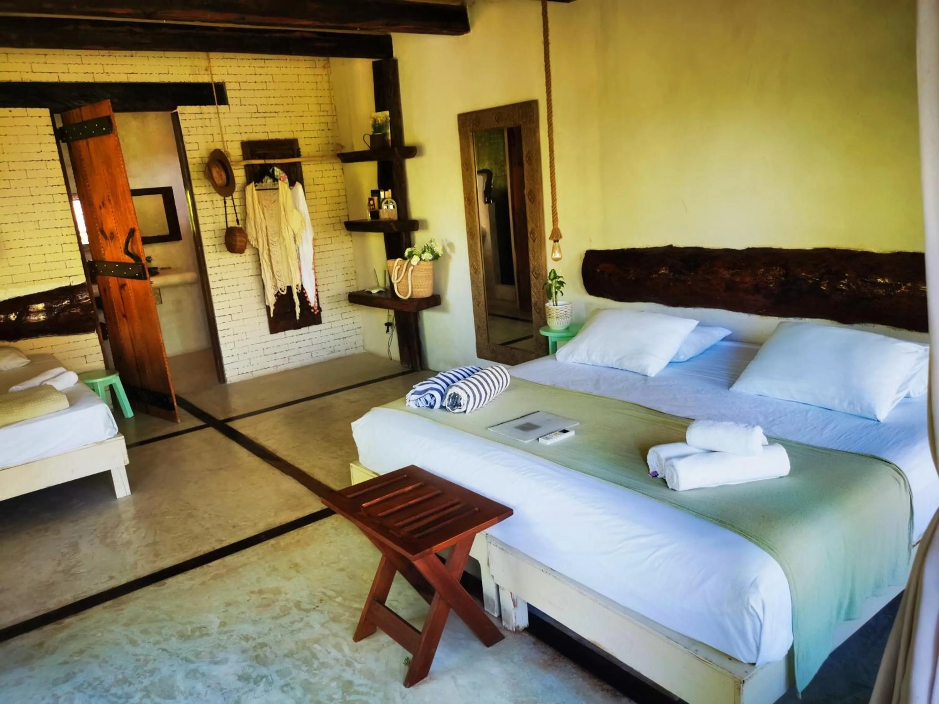 Photo of the whole room, Bed in La Casa de Mia Tulum