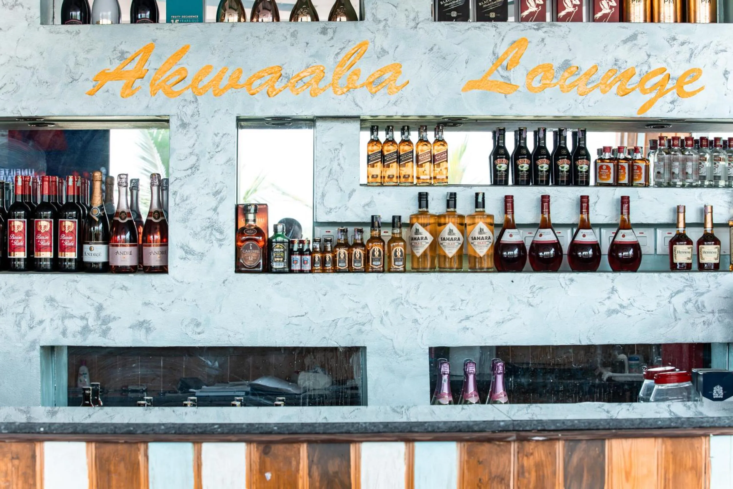 Lounge or bar in PLUS 33 HOTEL