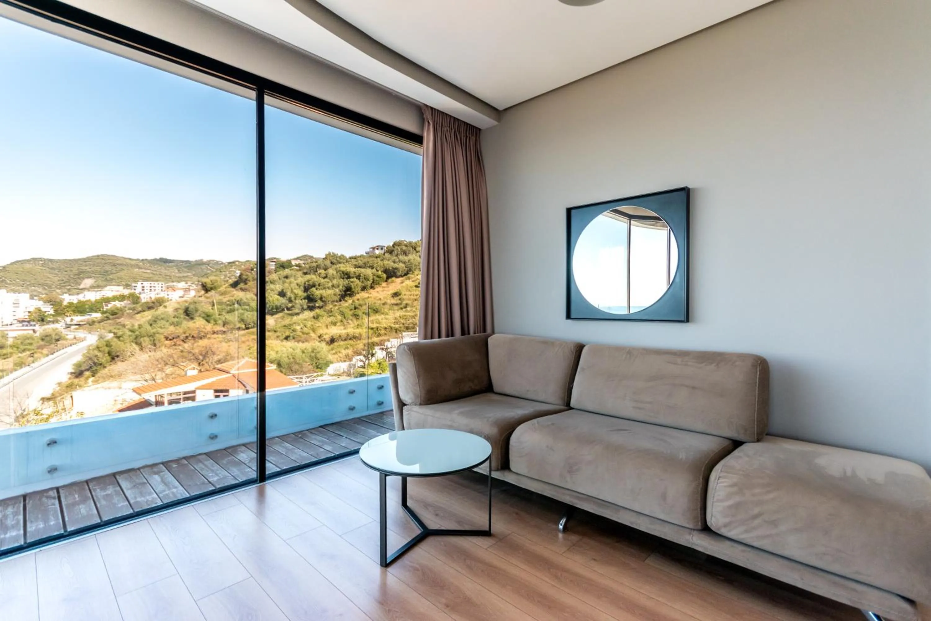 Seating area in Yacht Hotel