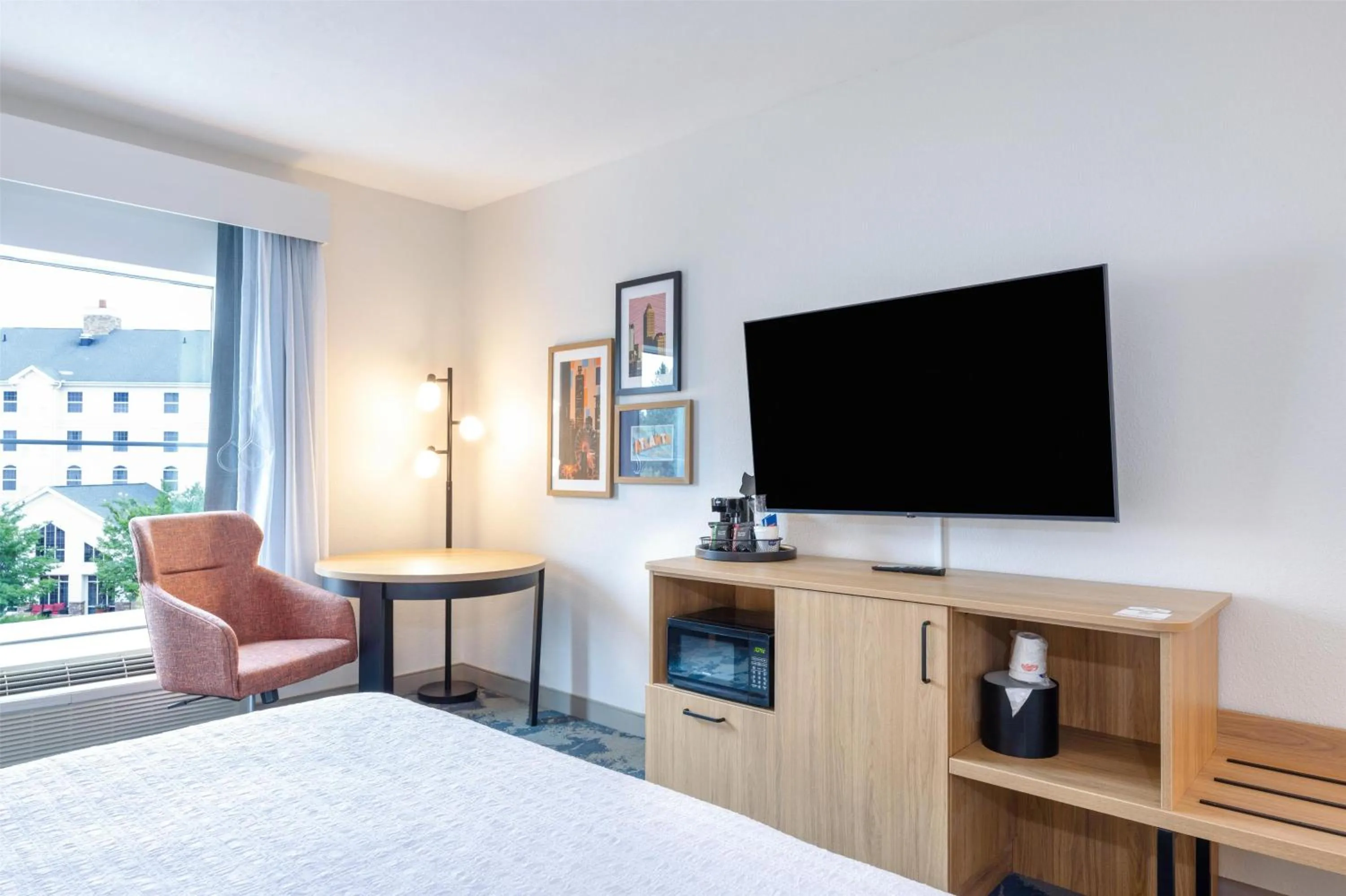 Bed in Hampton Inn Lawrenceville Duluth