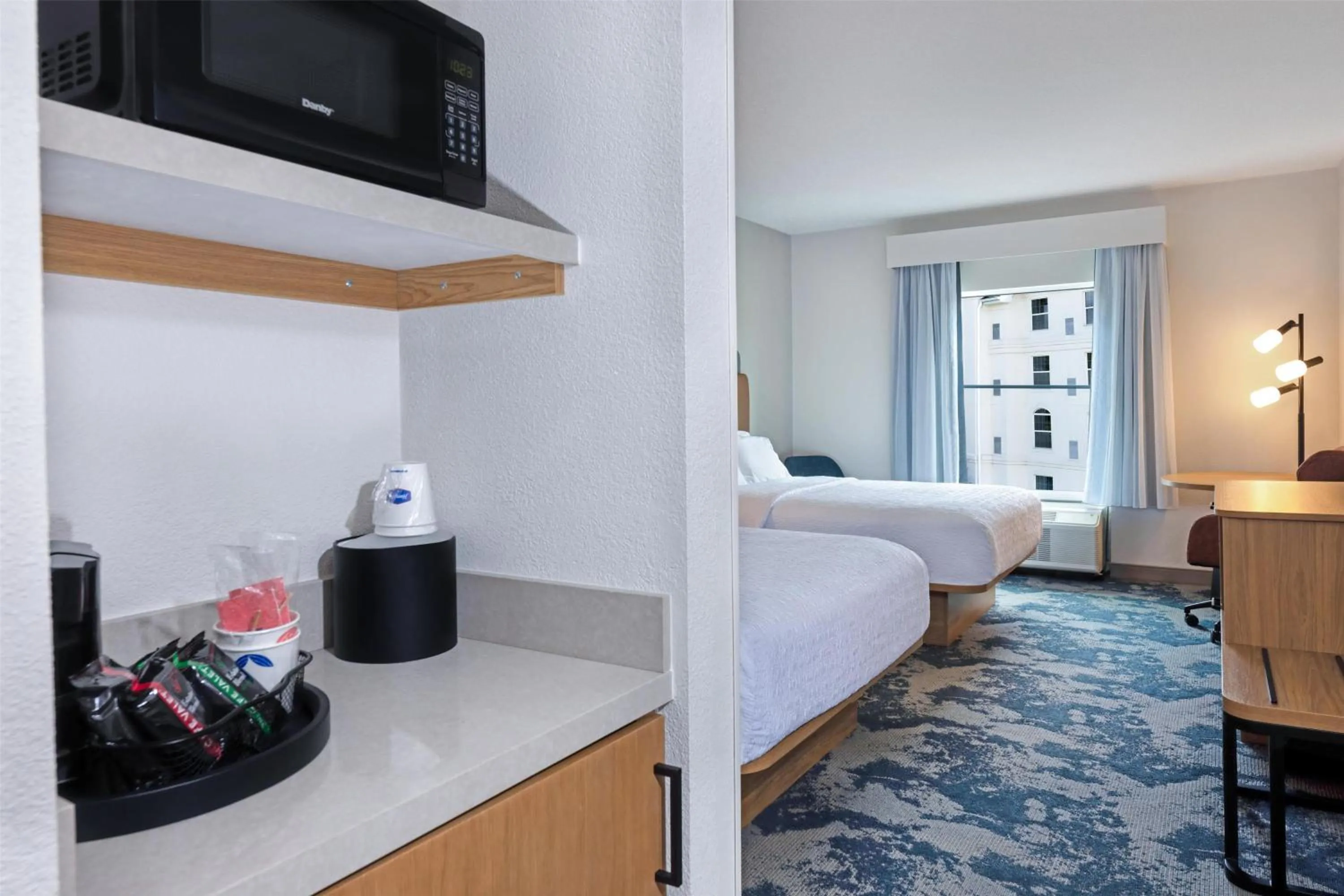 Bed in Hampton Inn Lawrenceville Duluth