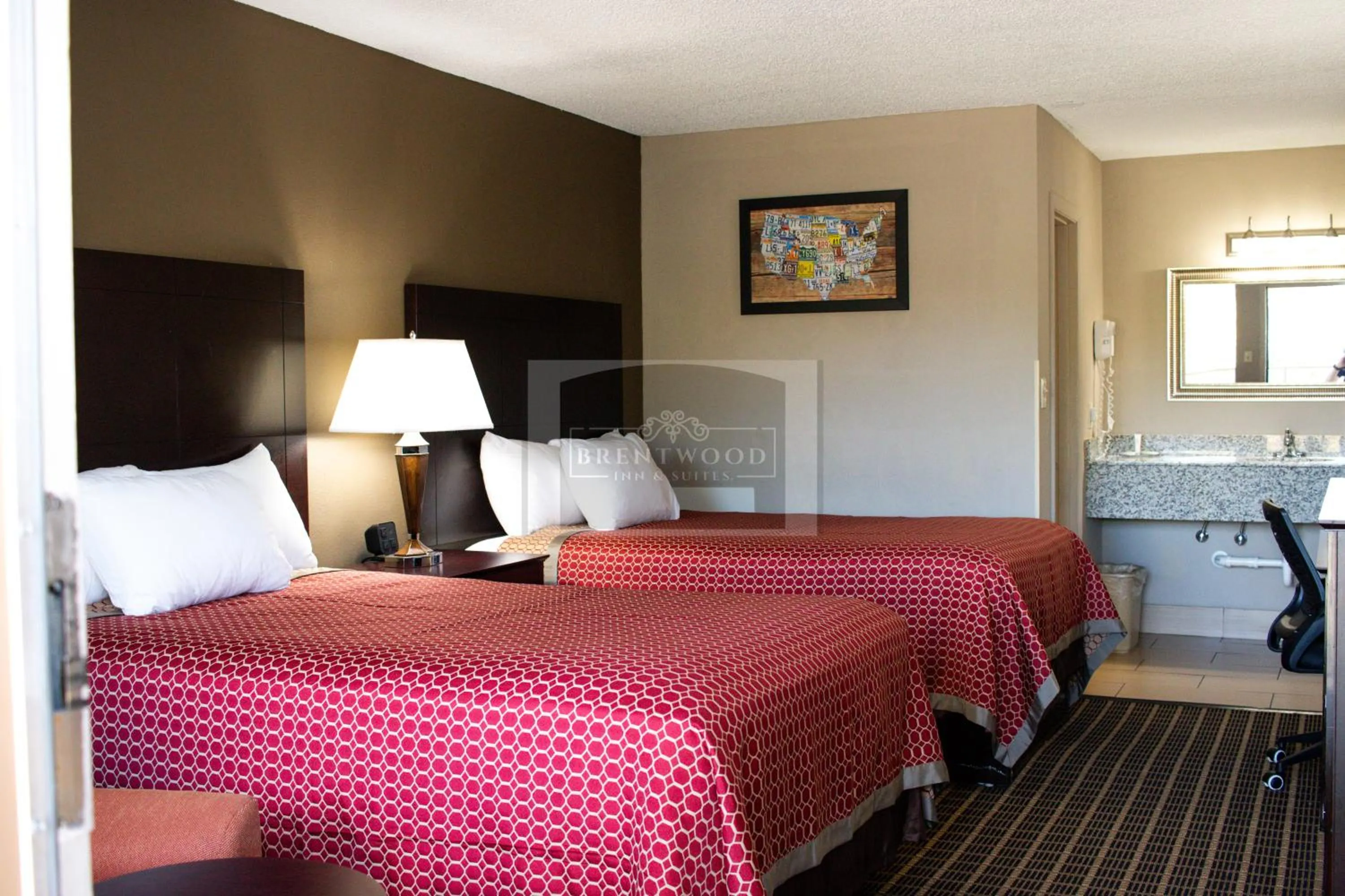 Bed in Brentwood inn & Suites - Lynchburg