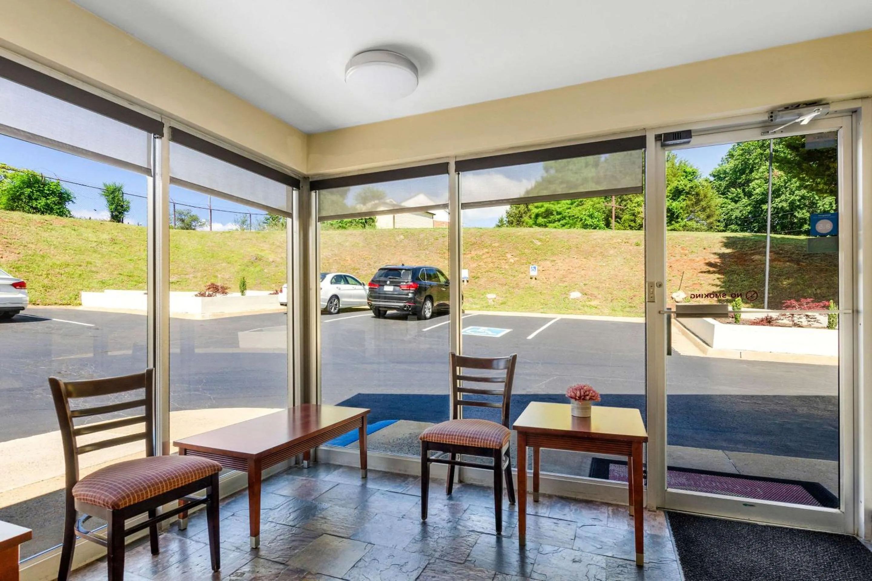 Lobby or reception in Econo Lodge Lynchburg South