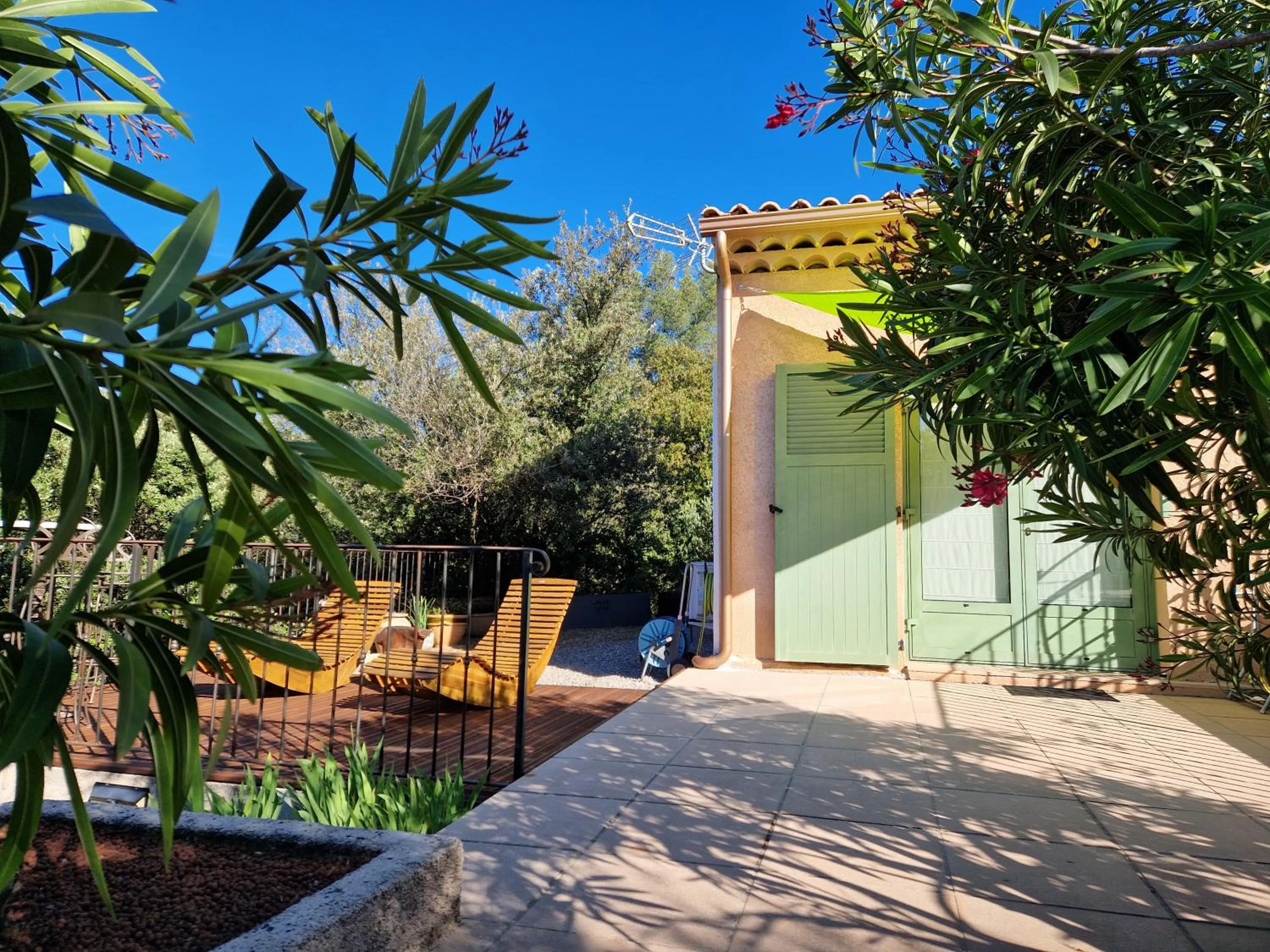 Le Petit Coin de Paradis