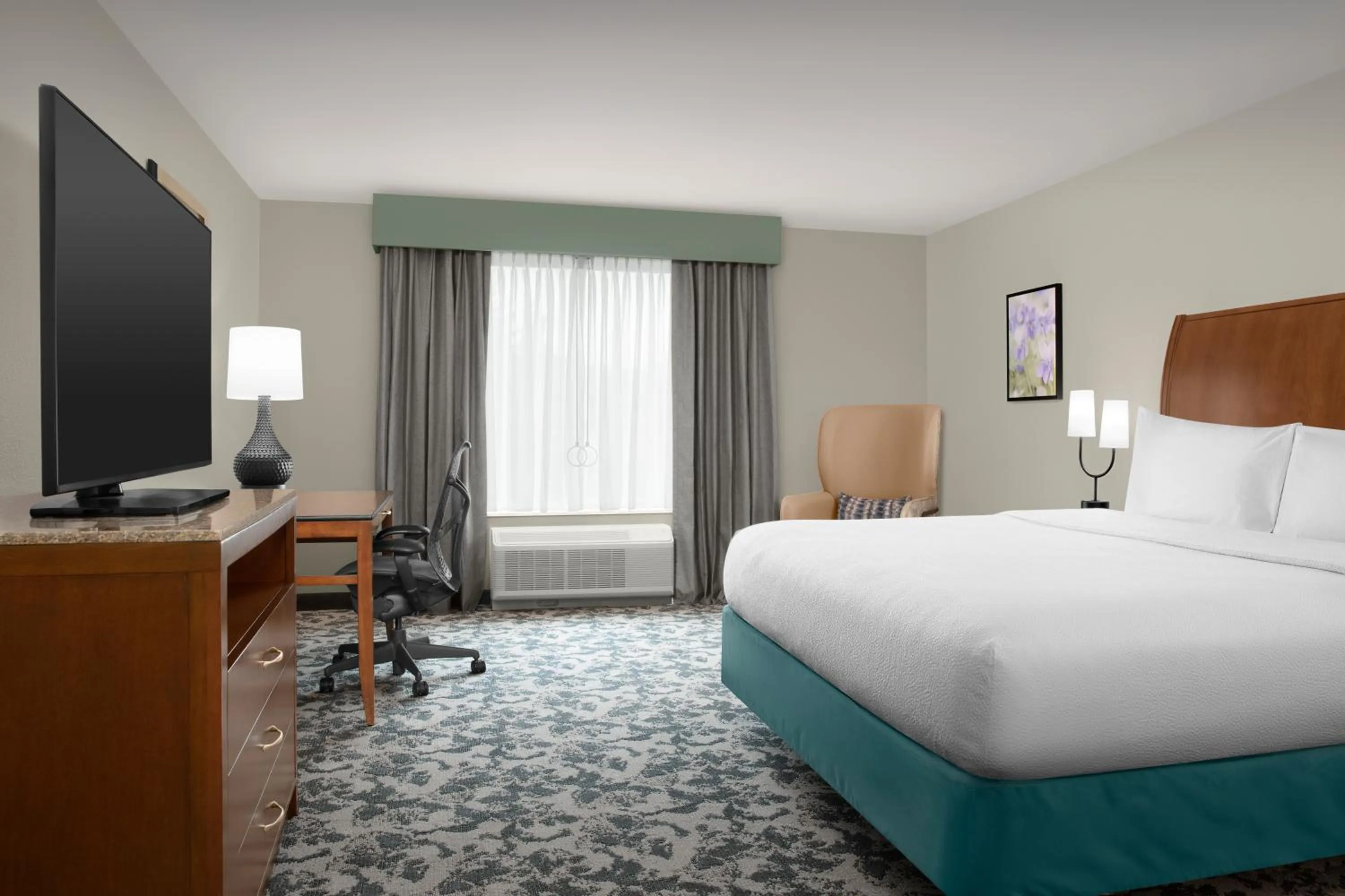 Bedroom, Bed in Hilton Garden Inn Hoffman Estates