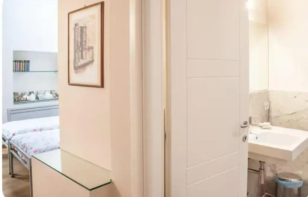 Double Room in Alla Torre del Barbarossa B&B FORESTERIA Double Room in Alla Torre del Barbarossa B&B FORESTERIA