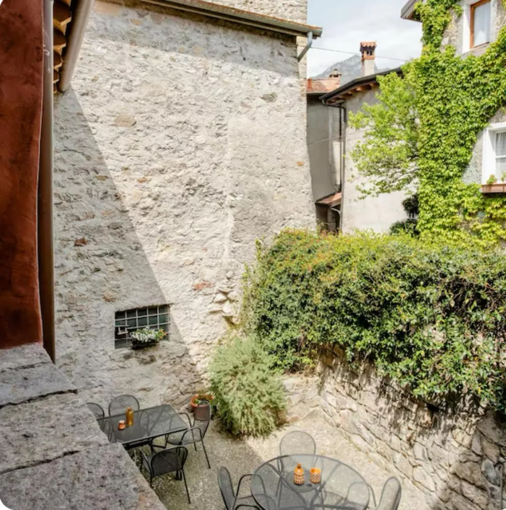 Property building in Alla Torre del Barbarossa B&B FORESTERIA