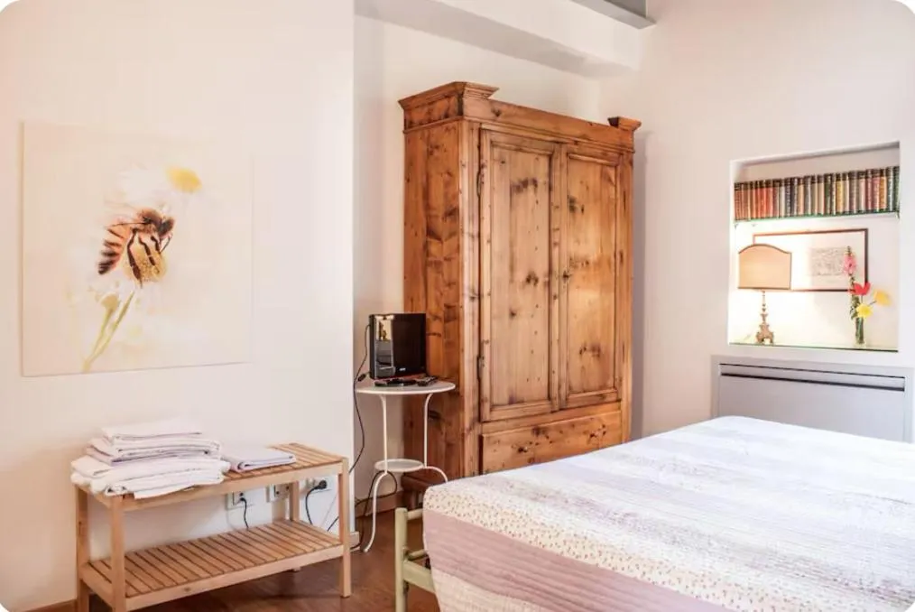 Bed in Alla Torre del Barbarossa B&B FORESTERIA