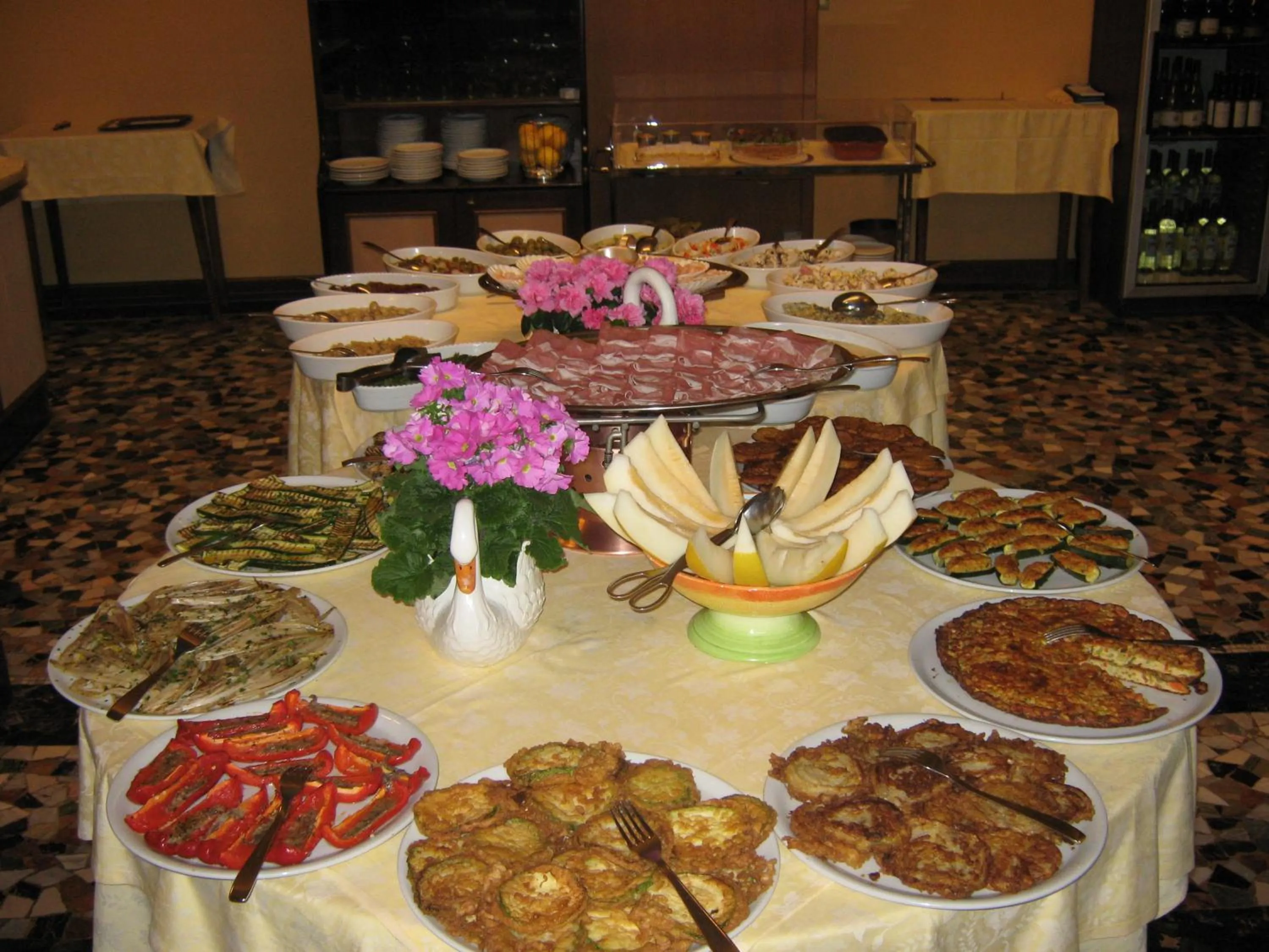 Restaurant/places to eat in Hotel Vapore