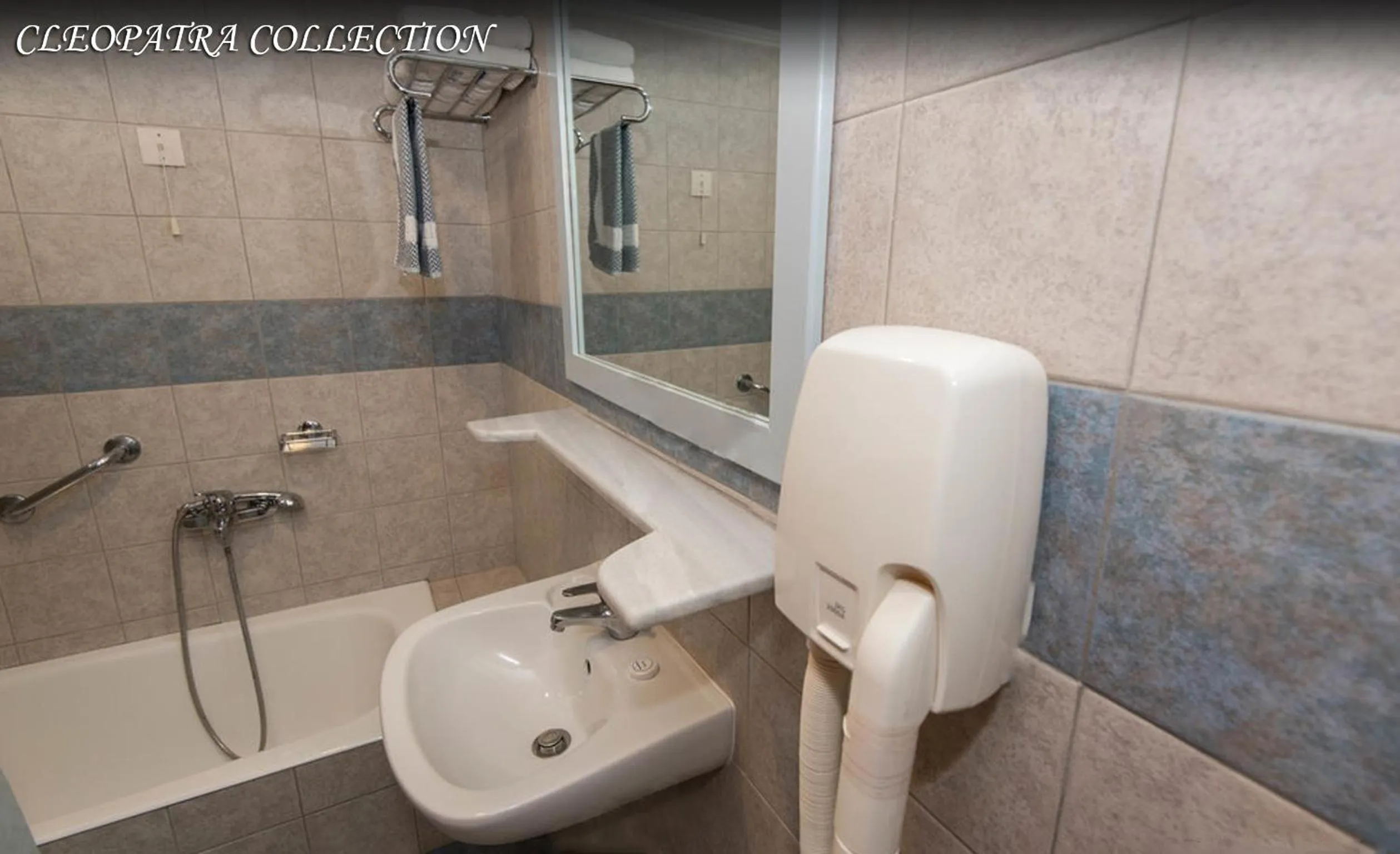 Shower in Cleopatra Superior