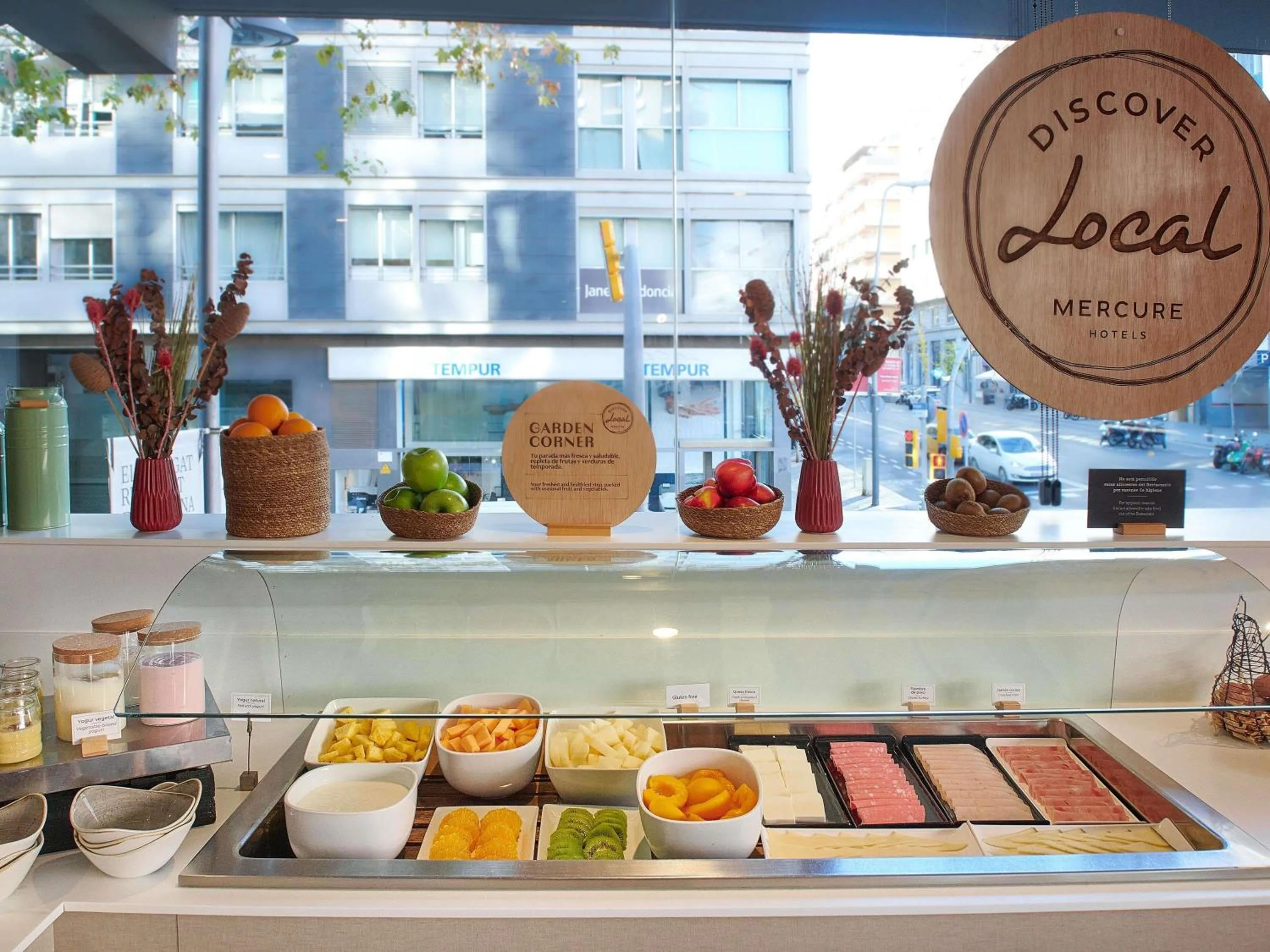 Breakfast in Mercure Barcelona Condor