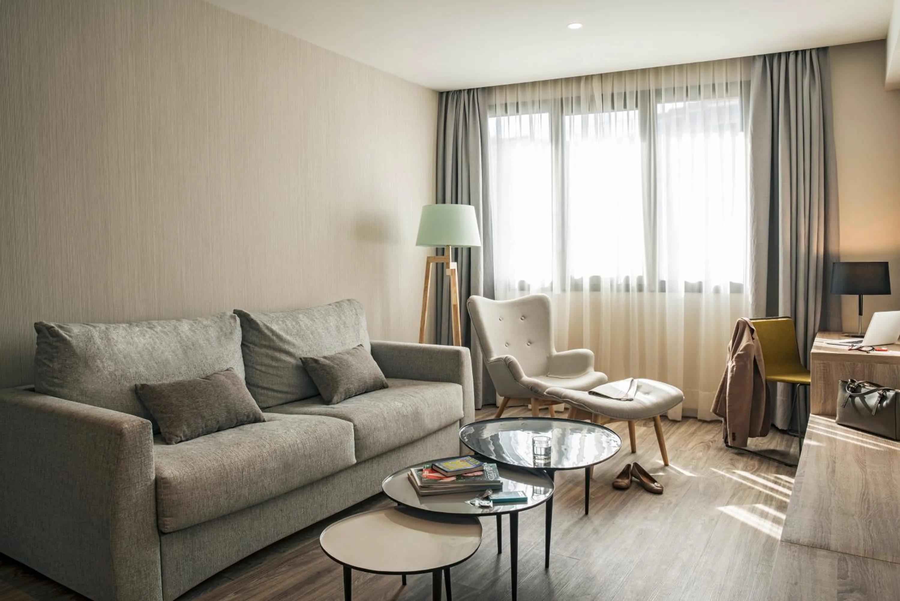 TV and multimedia in Mercure Barcelona Condor