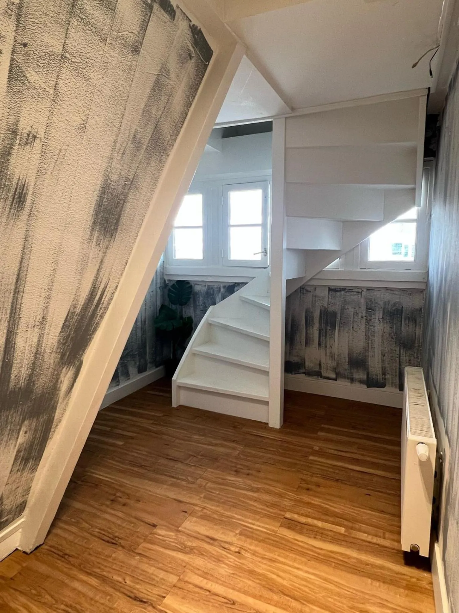 Property building, Bed in Amigo Budget Hotel