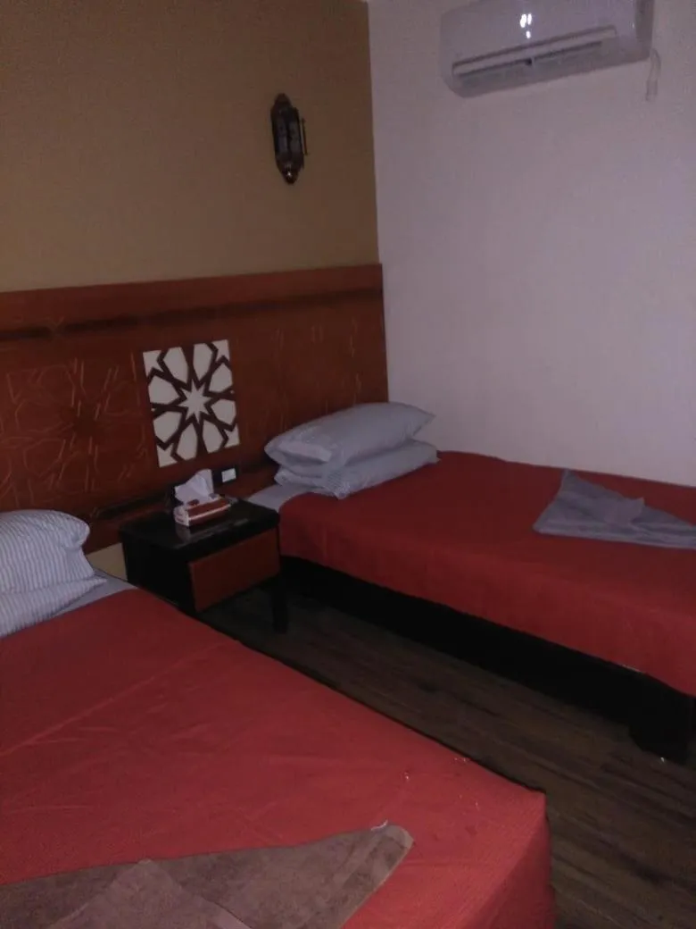 Bed in H100 Pyramids View