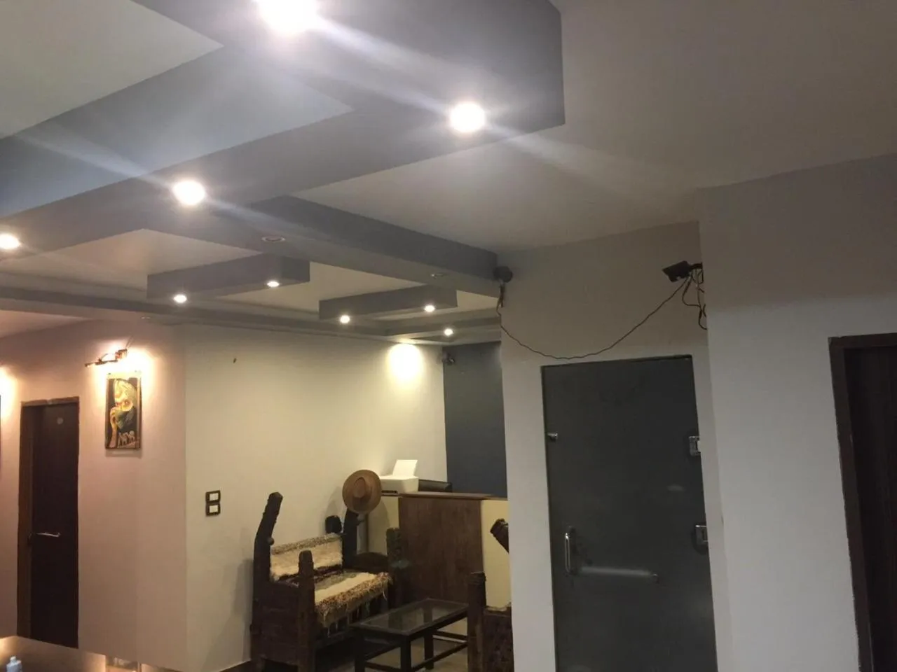 Seating area in H100 Pyramids View