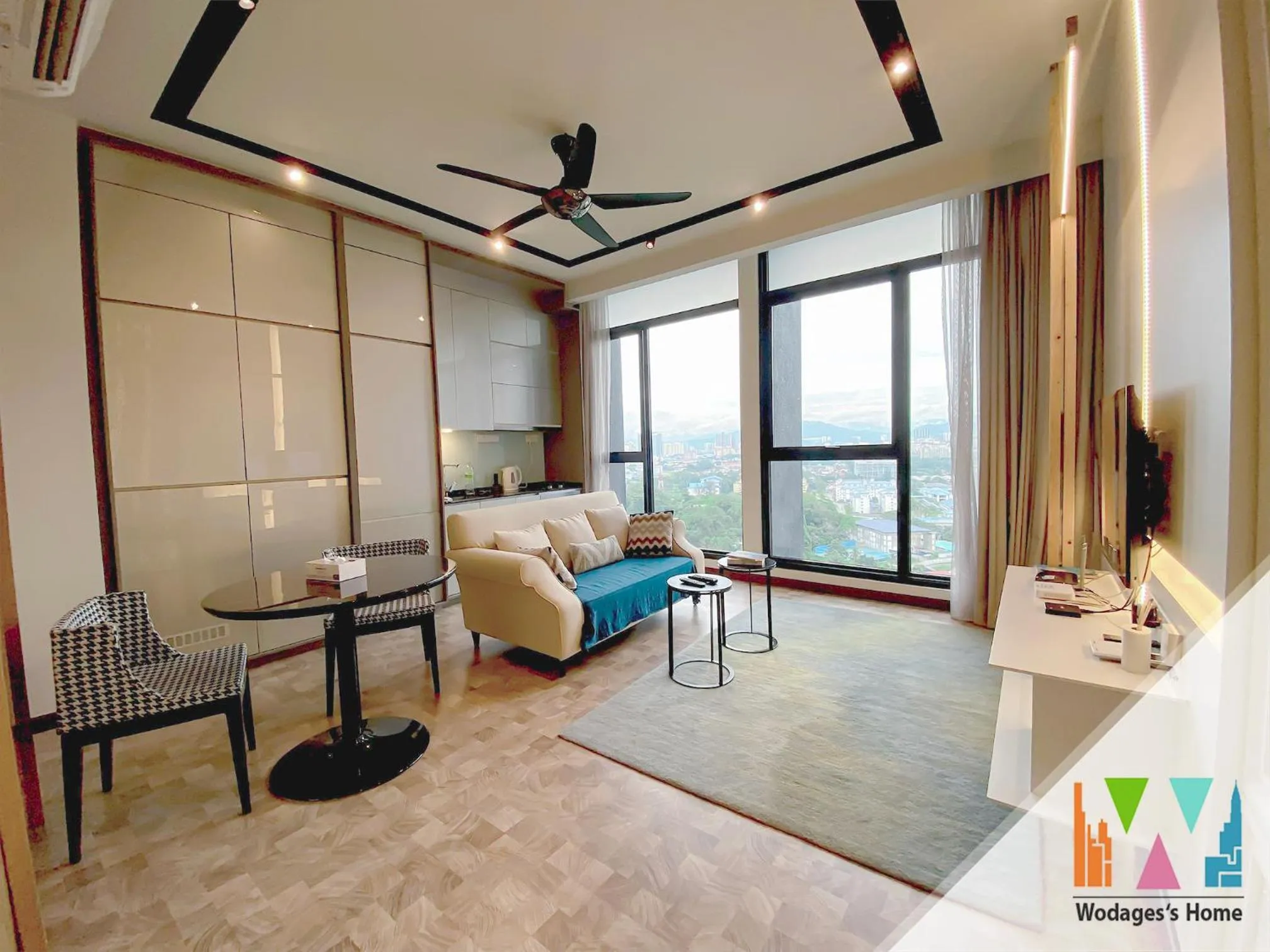 Junior Suite in Expressionz KLCC by Wodages