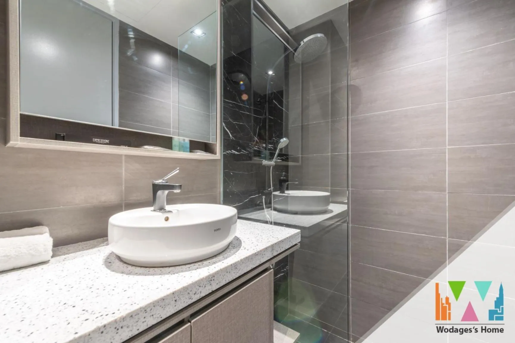 Deluxe Twin Studio with KLCC View in Expressionz KLCC by Wodages