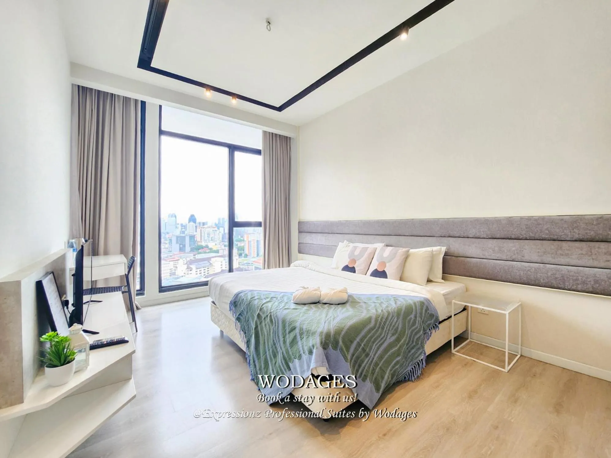 Bed in Expressionz KLCC by Wodages