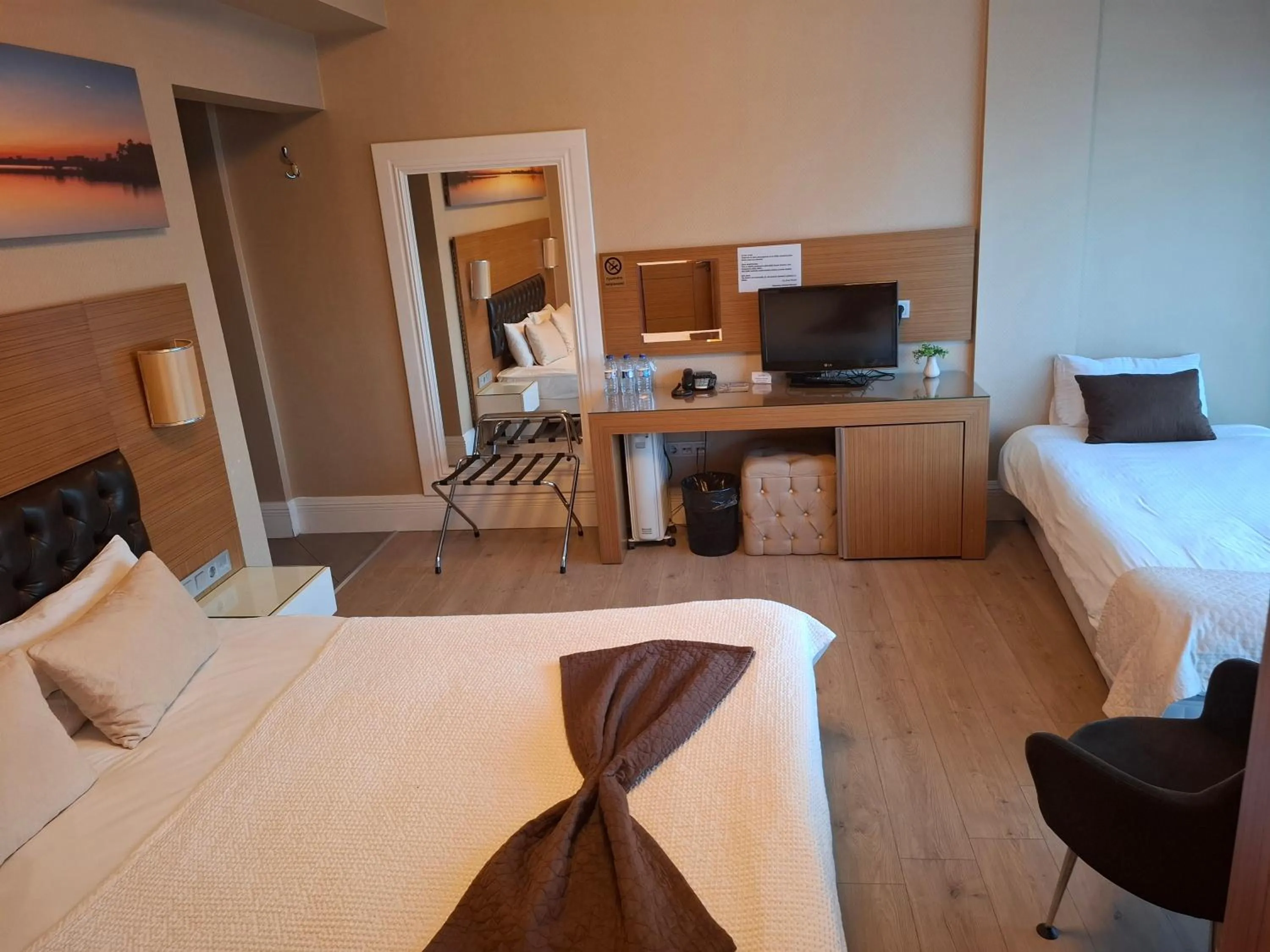 Photo of the whole room, Bed in City Hotel Plovdiv