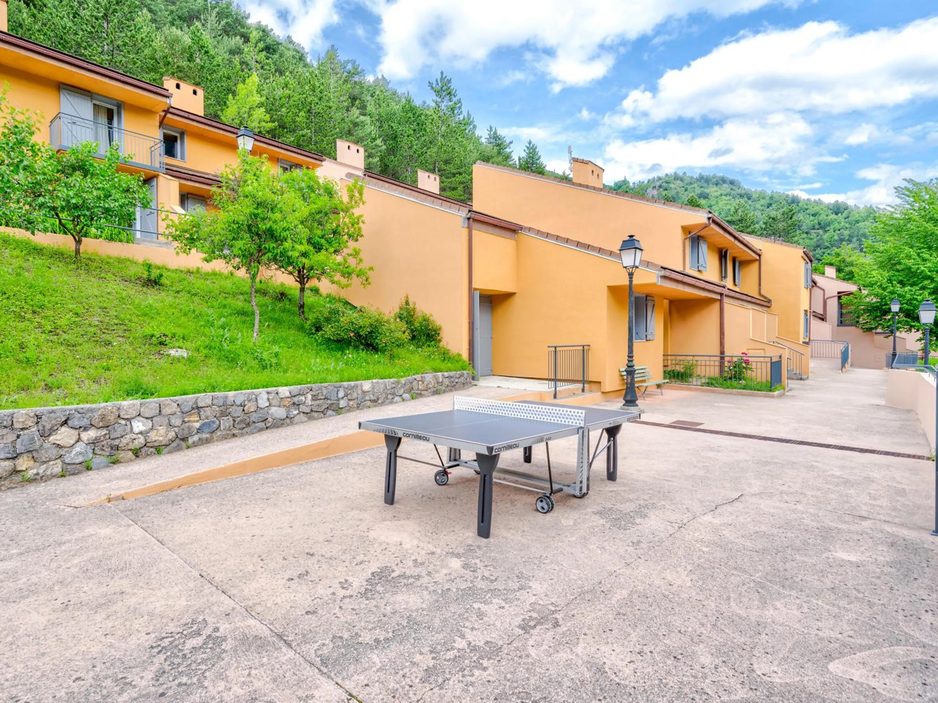 Table tennis in Vacancéole - Résidence Les Gorges Rouges