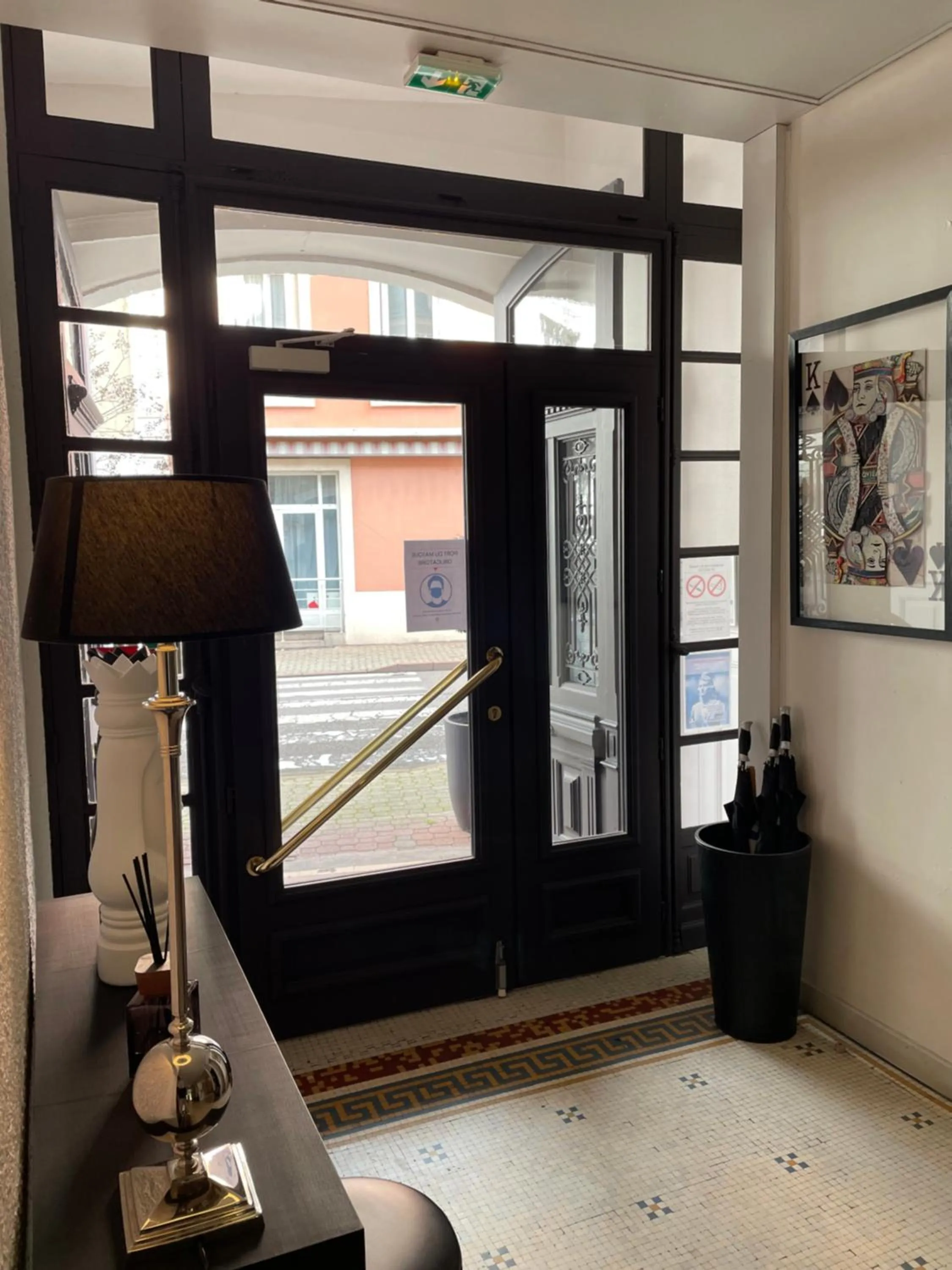 Property building in Le Pavillon d'Enghien, Vichy Centre