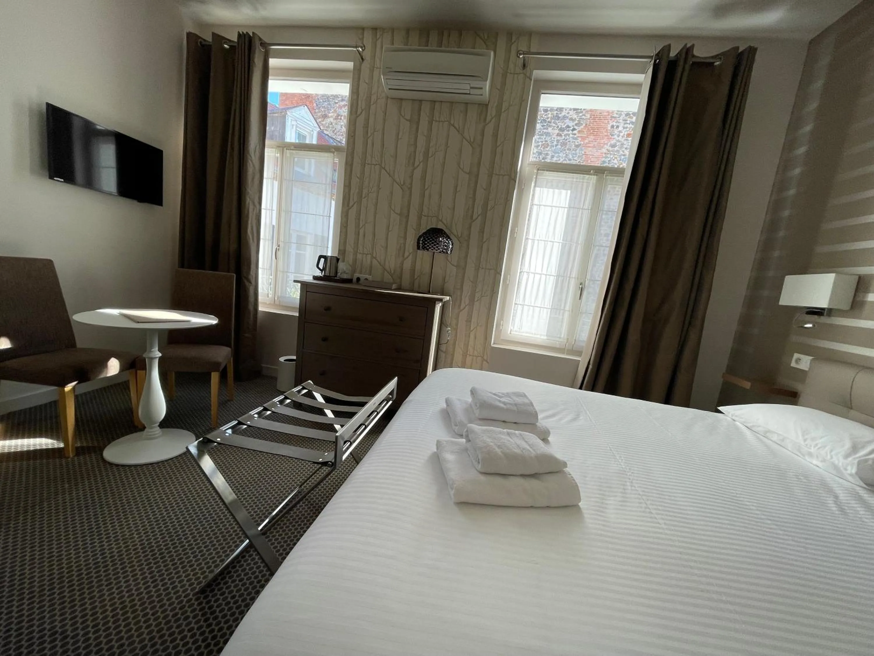 Bed in Le Pavillon d'Enghien, Vichy Centre