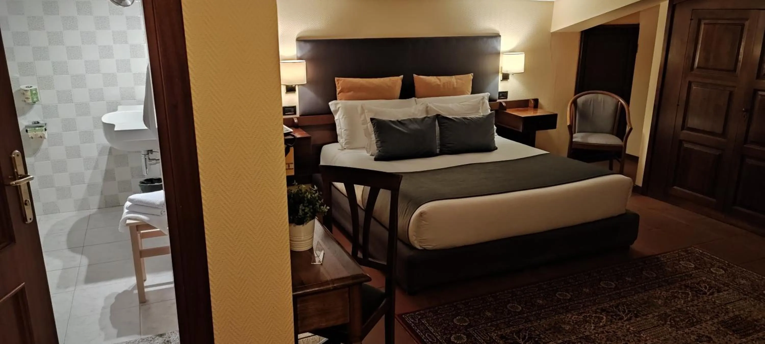 Photo of the whole room, Bed in Corsaro Etna Hotel&SPA