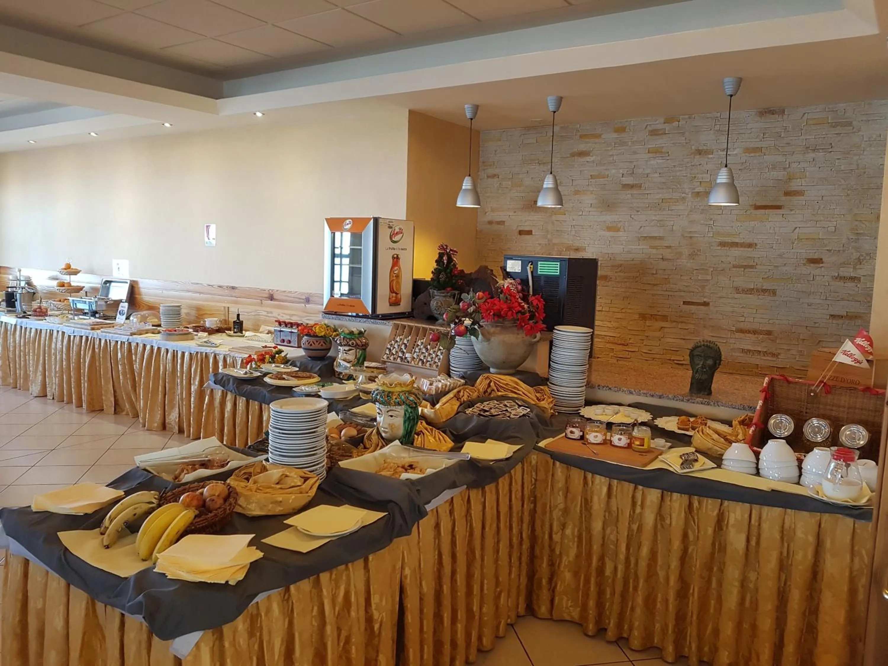 Continental breakfast in Corsaro Etna Hotel&SPA