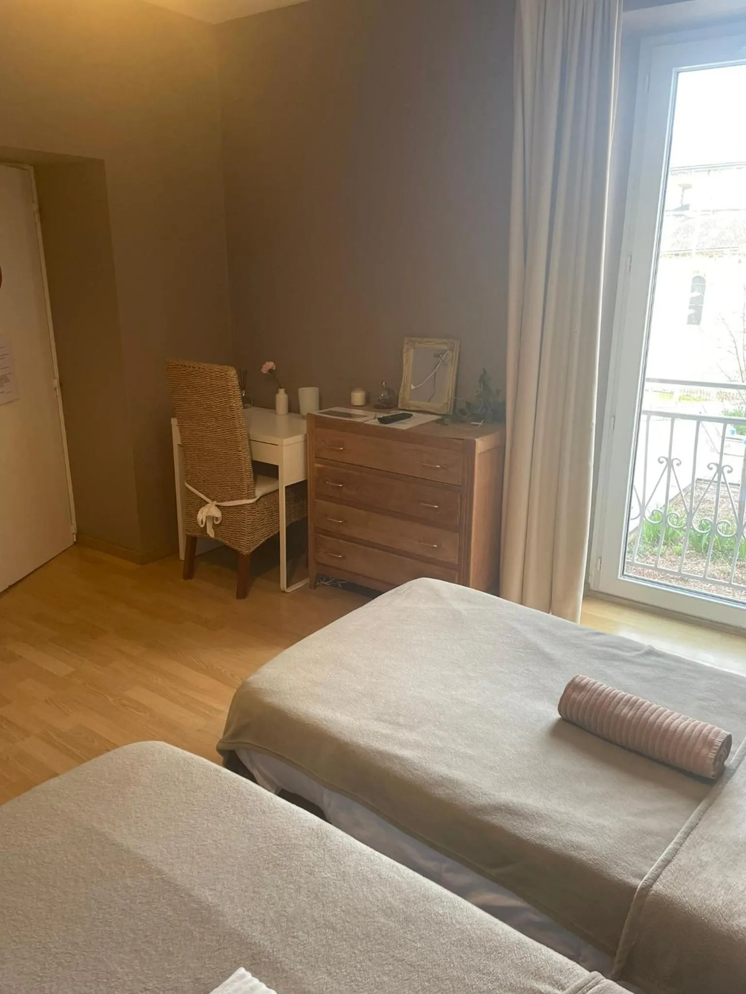 Seating area, Bed in Gîte:"sur le chemin"