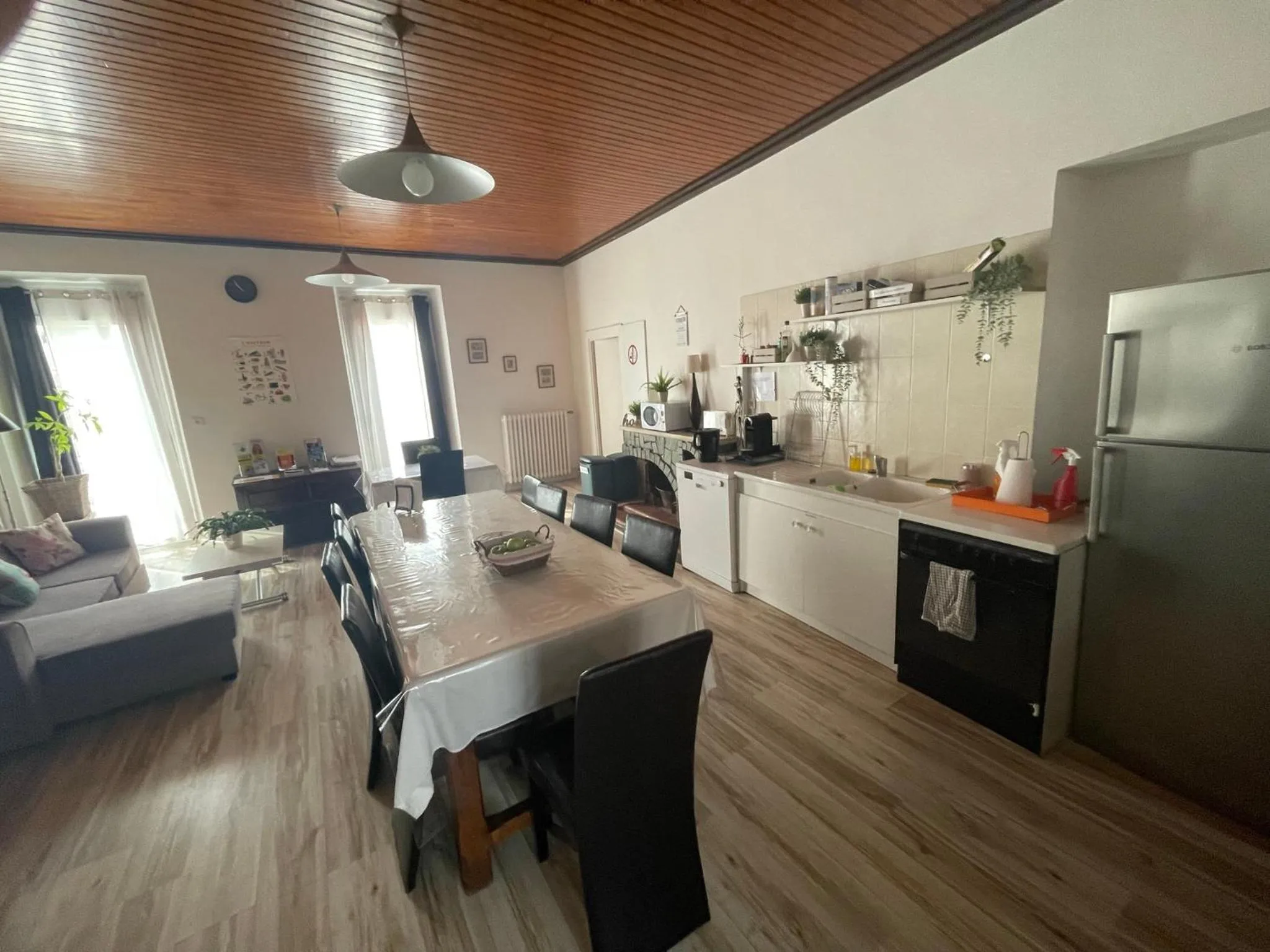 Communal kitchen in Gîte:"sur le chemin"
