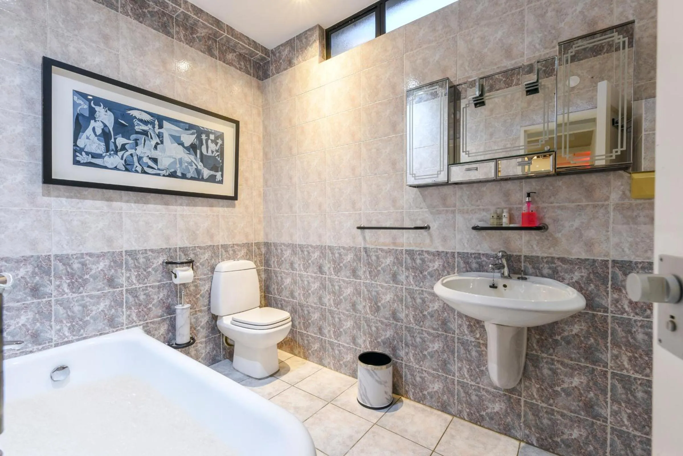 Shower in Villa Simonne