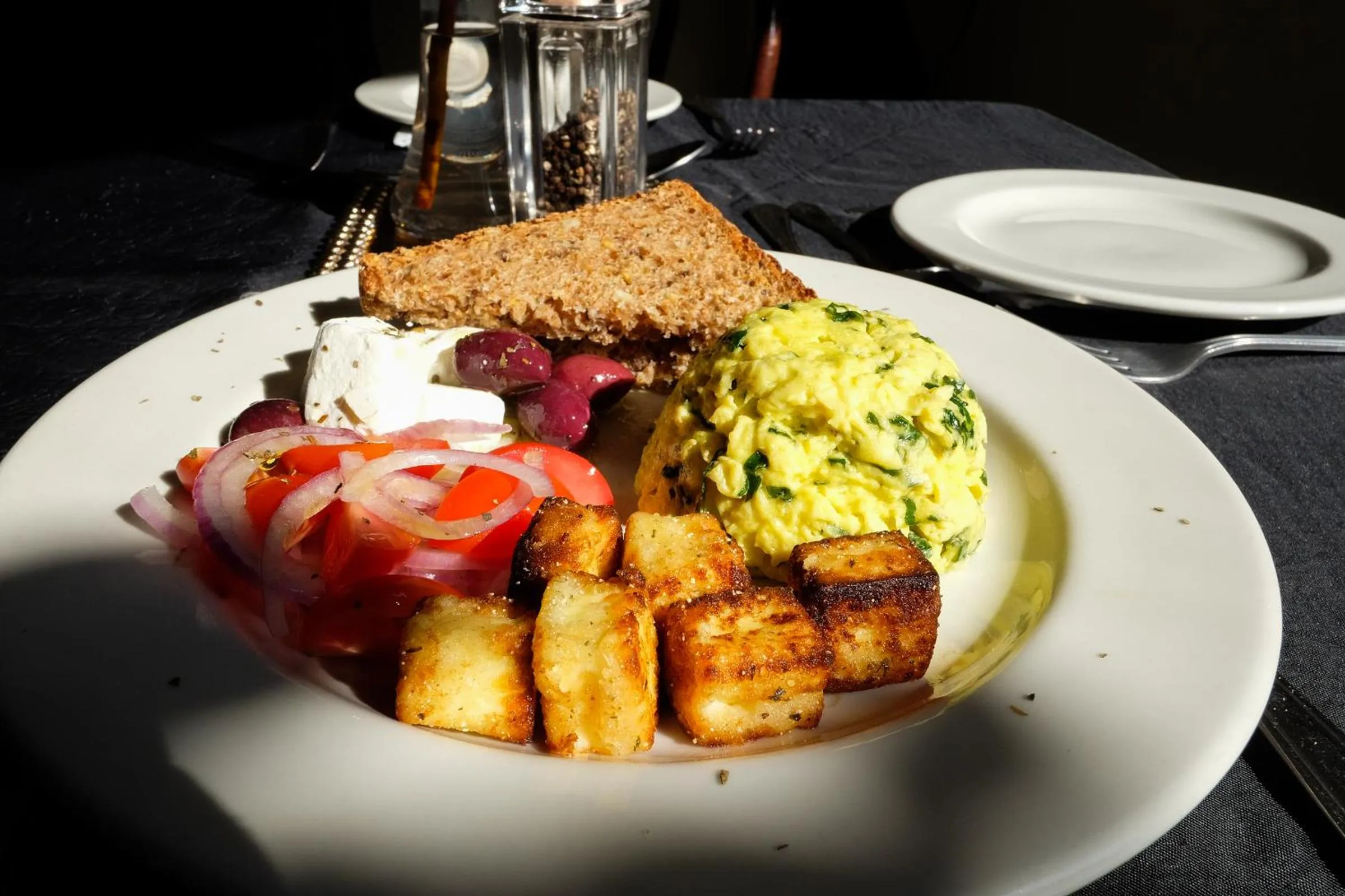 Food in Villa Simonne