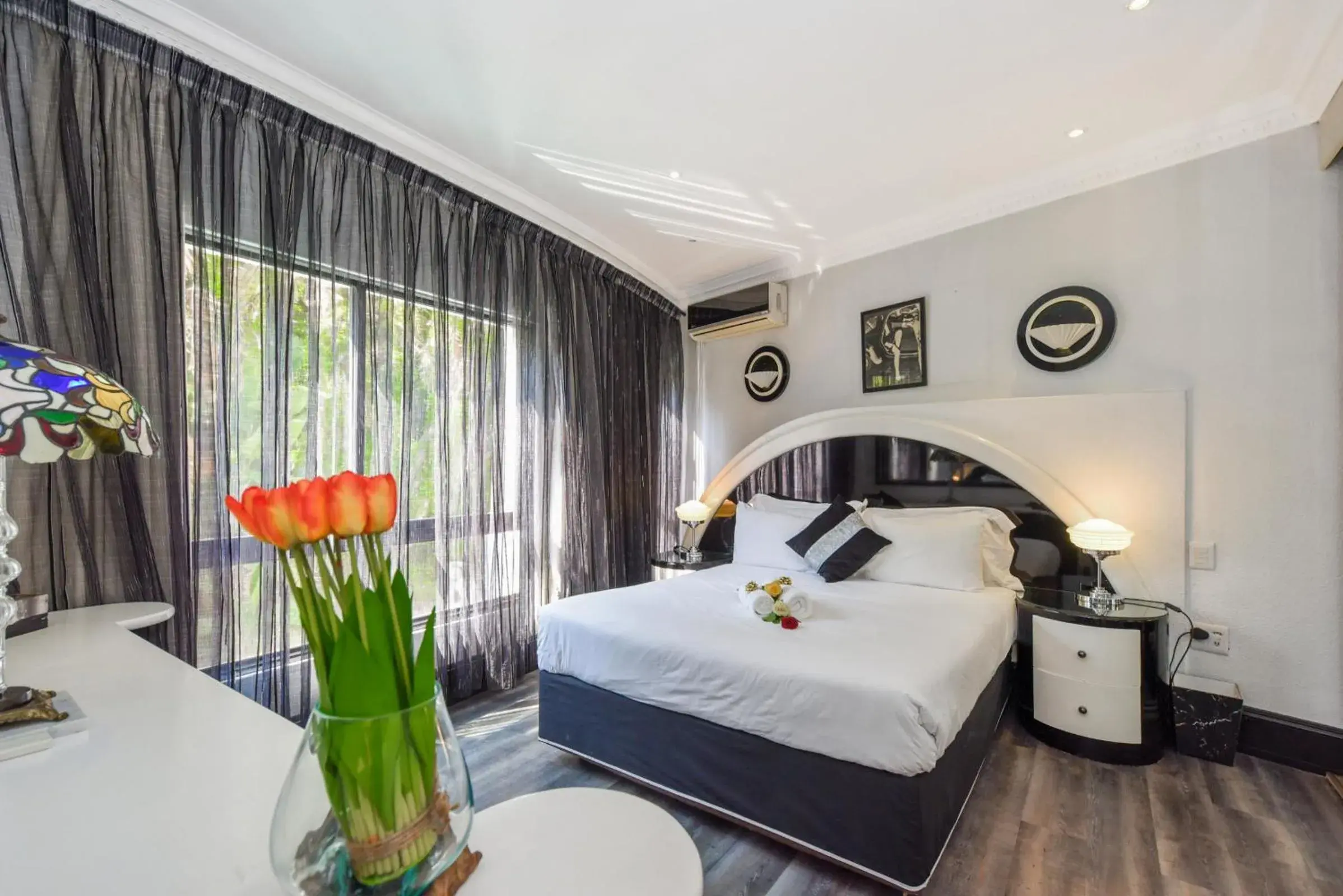 Deluxe Suite with Spa Bath in Villa Simonne Deluxe Suite with Spa Bath in Villa Simonne