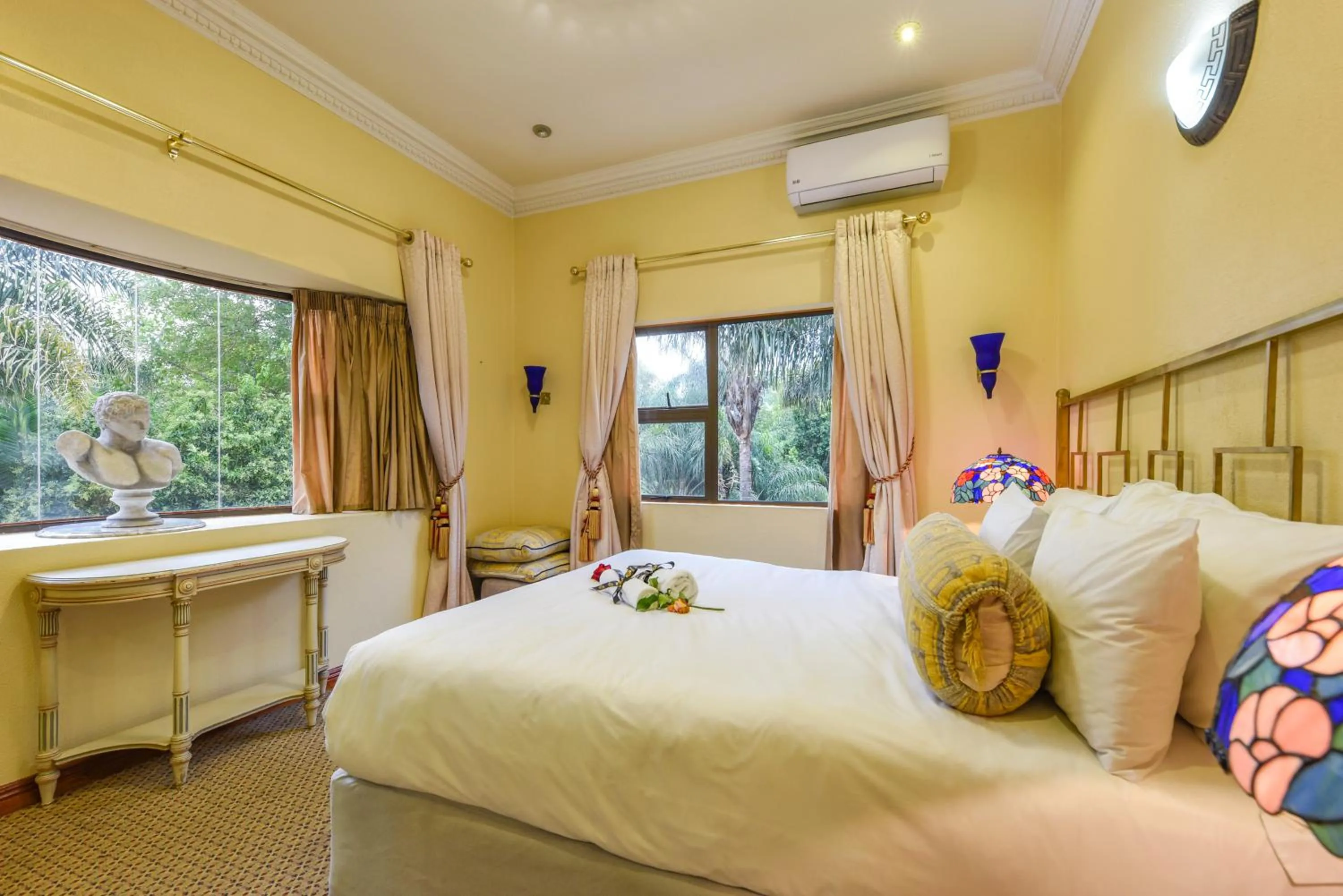 Bed in Villa Simonne