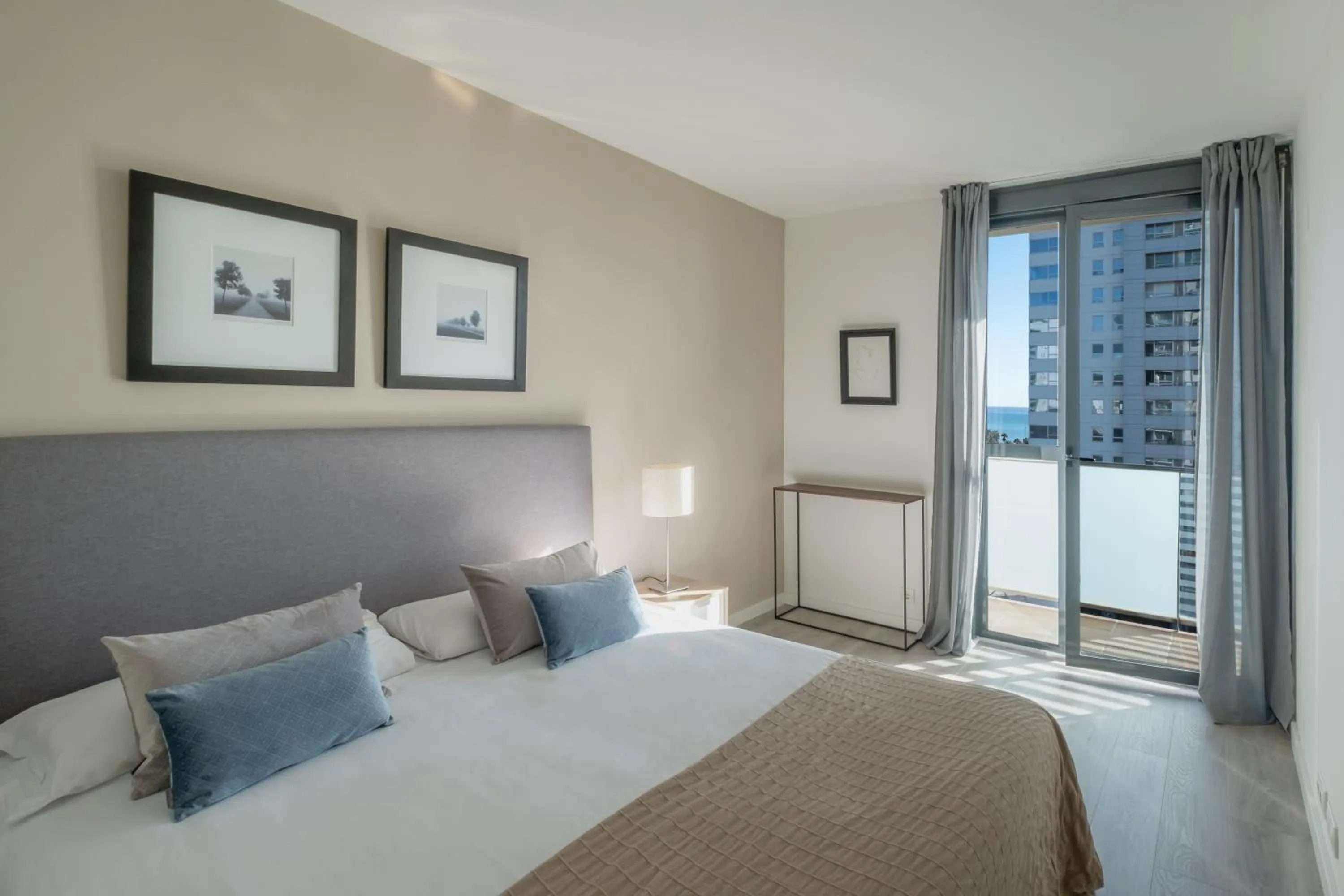 Bed in Rent Top Apartments Beach-Diagonal Mar