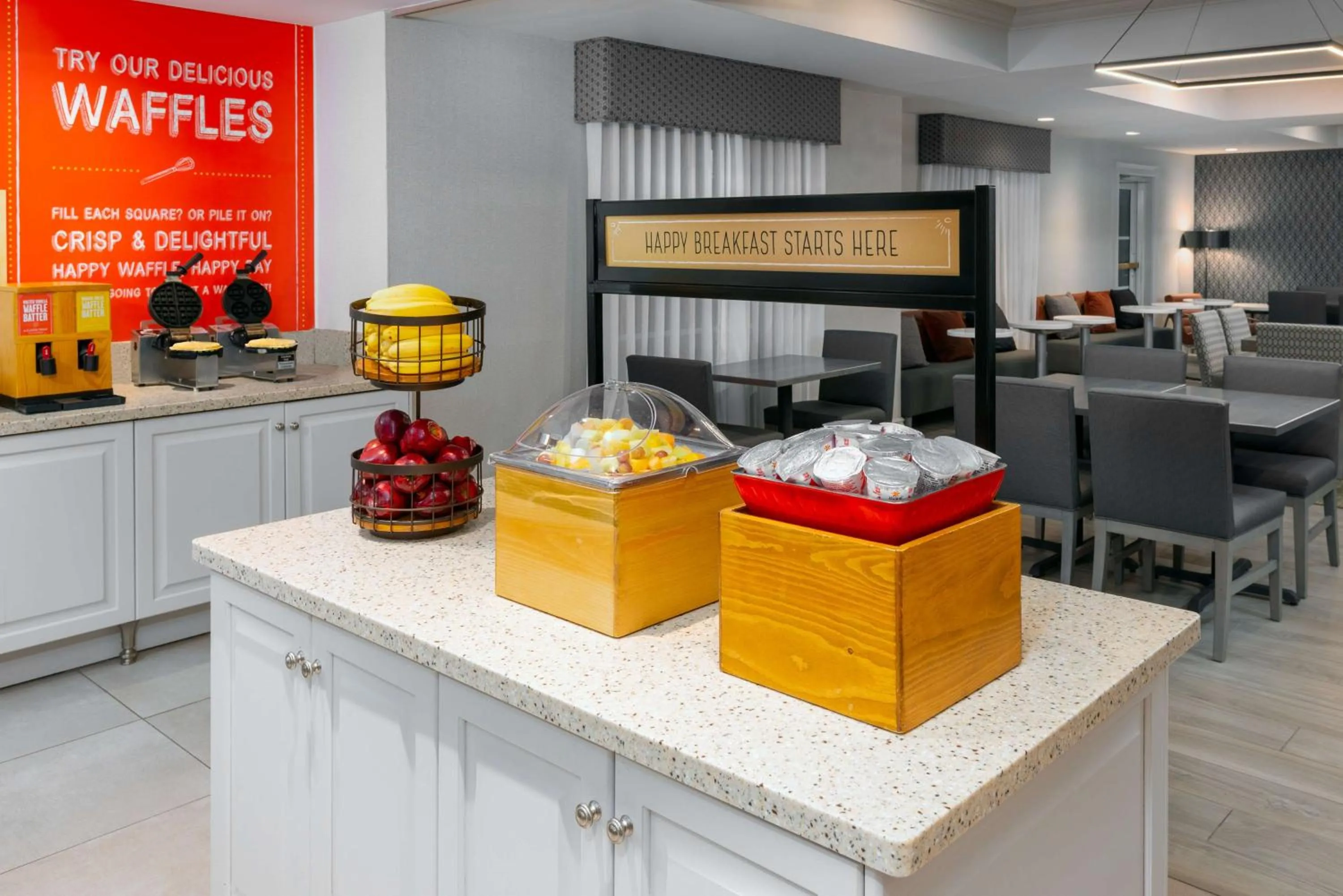 Breakfast in Hampton Inn Boston Bedford Burlington