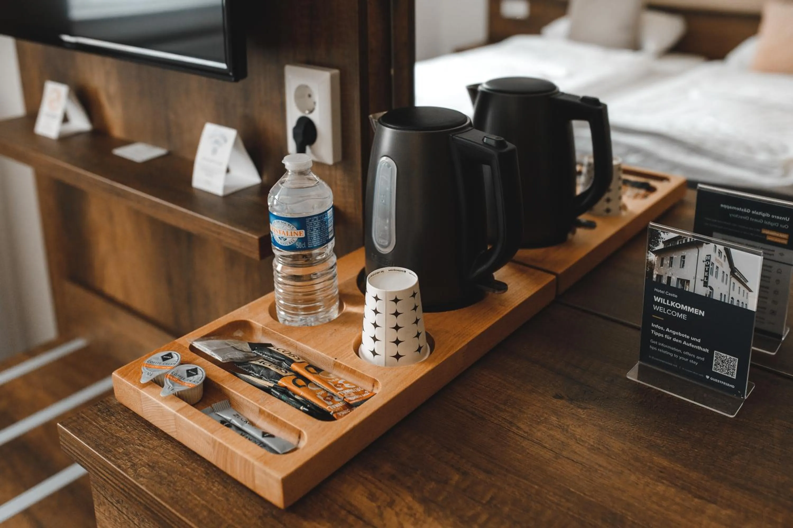 Coffee/tea facilities, Bed in Hotel Castle Rastatt