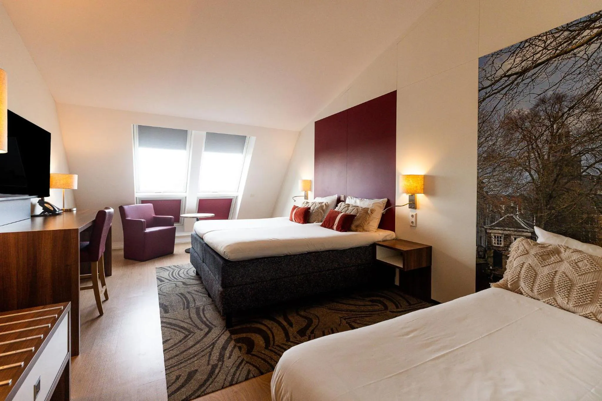 Bed in City Hotel Gouda, WorldHotels Crafted Collection