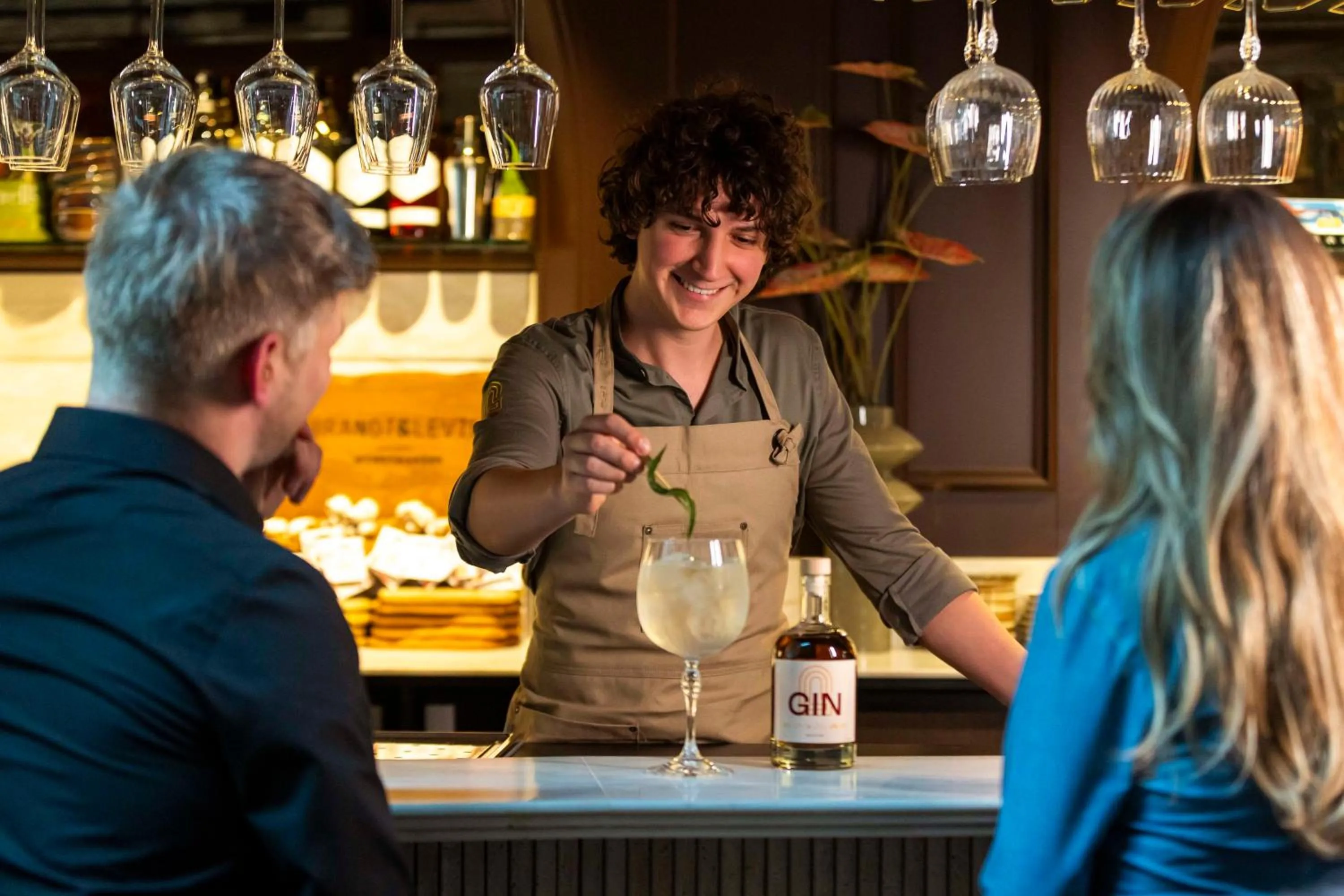 Lounge or bar in City Hotel Gouda, WorldHotels Crafted Collection