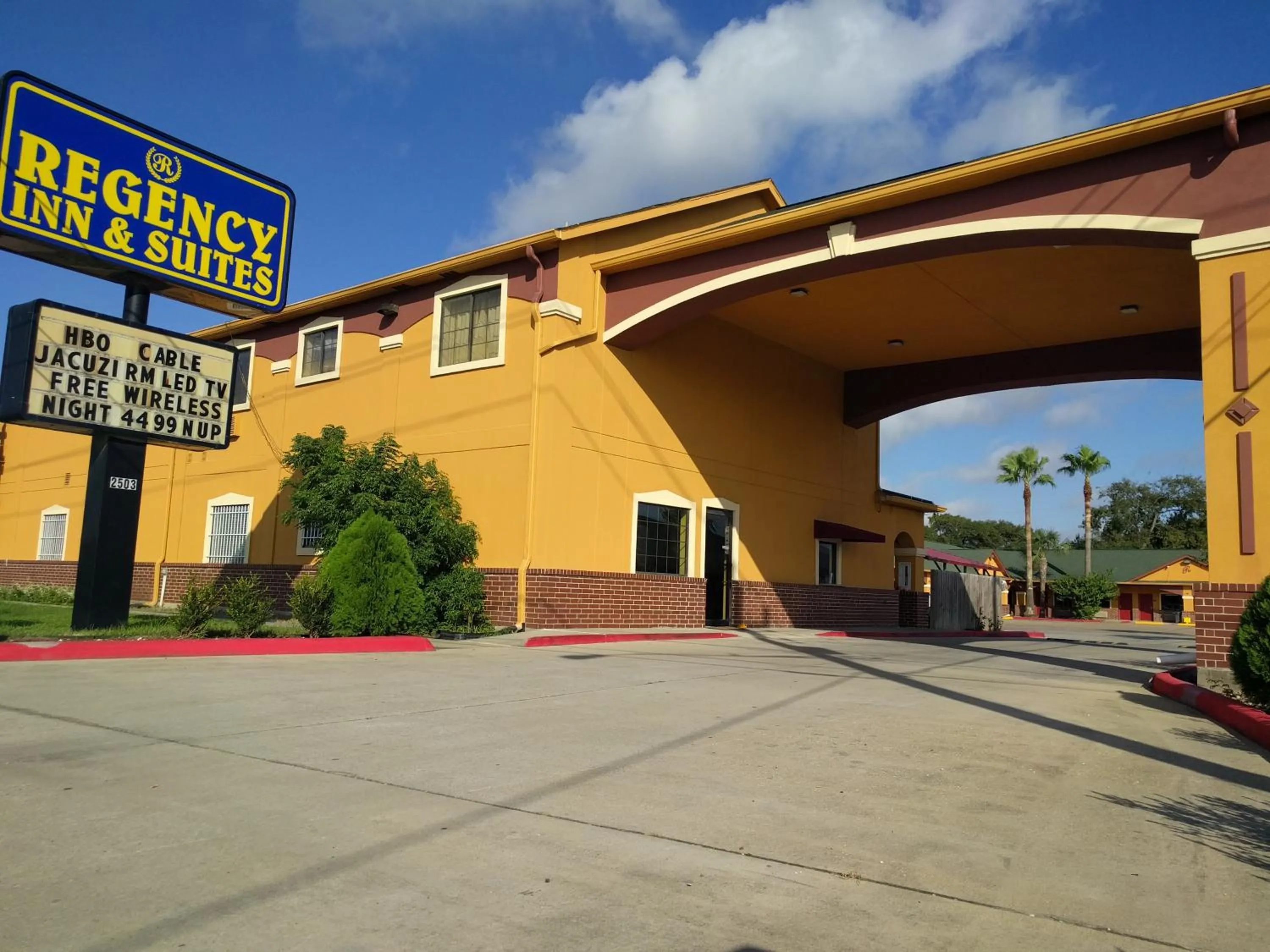 Property building in Regency Inn and Suites Galena Park