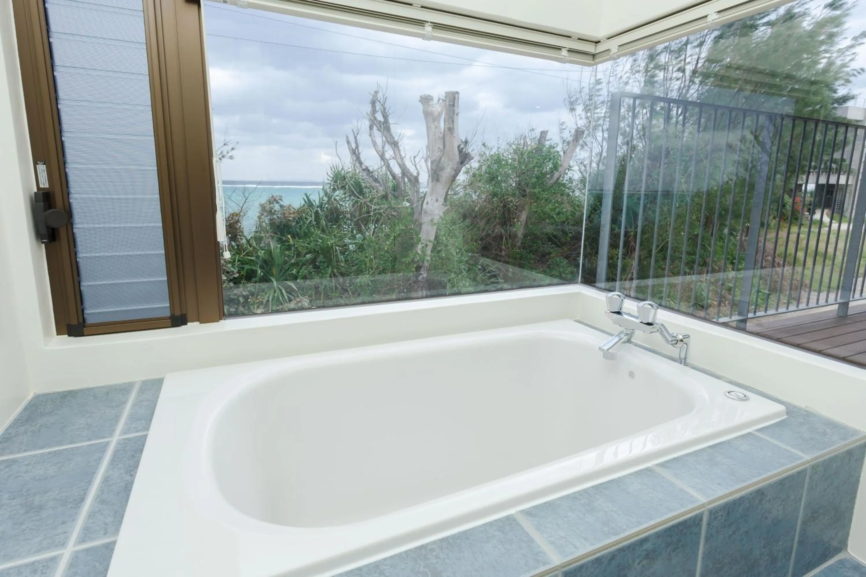 Bathroom in Akabana Inn