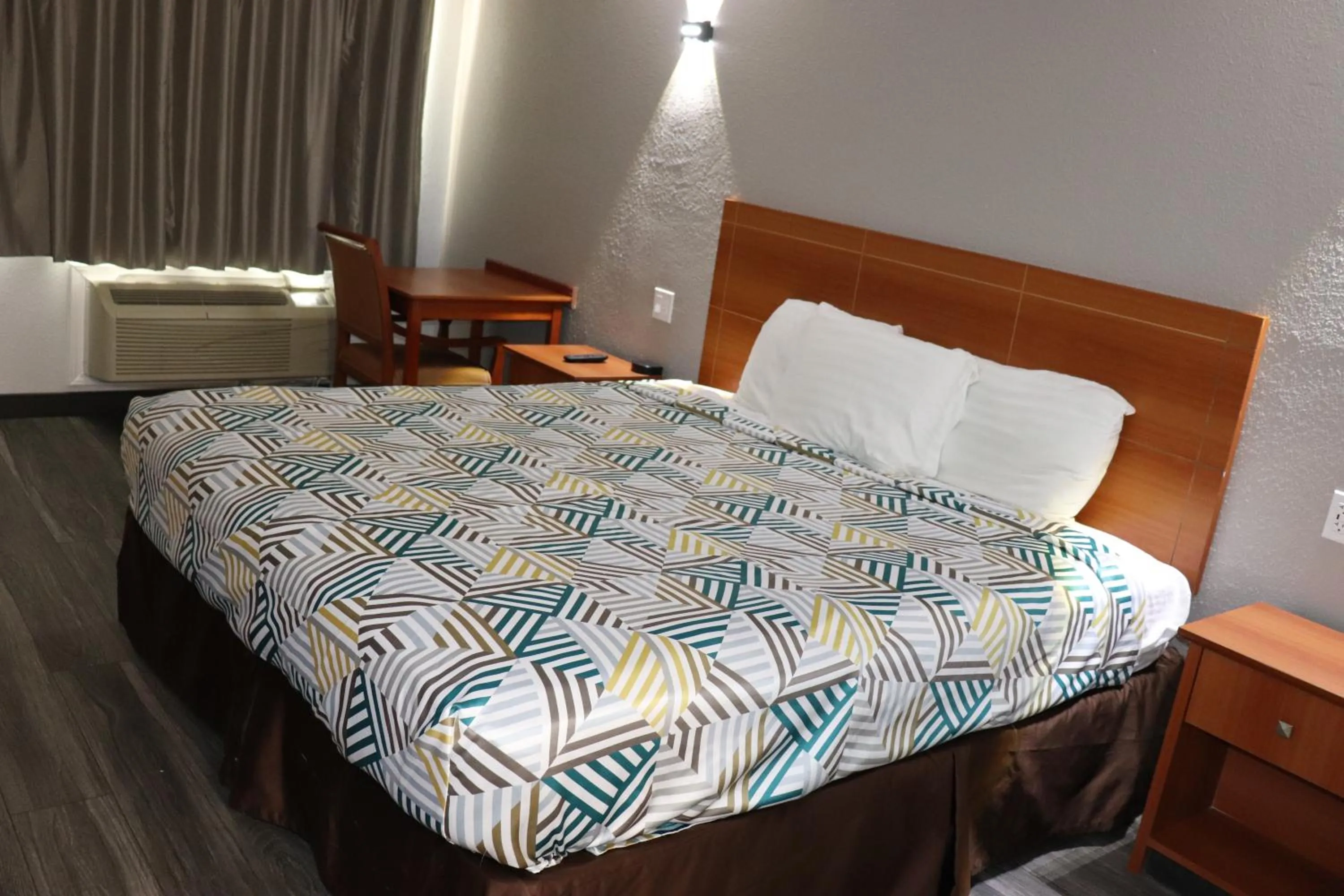 Bed in Motel 6-Alvin, TX