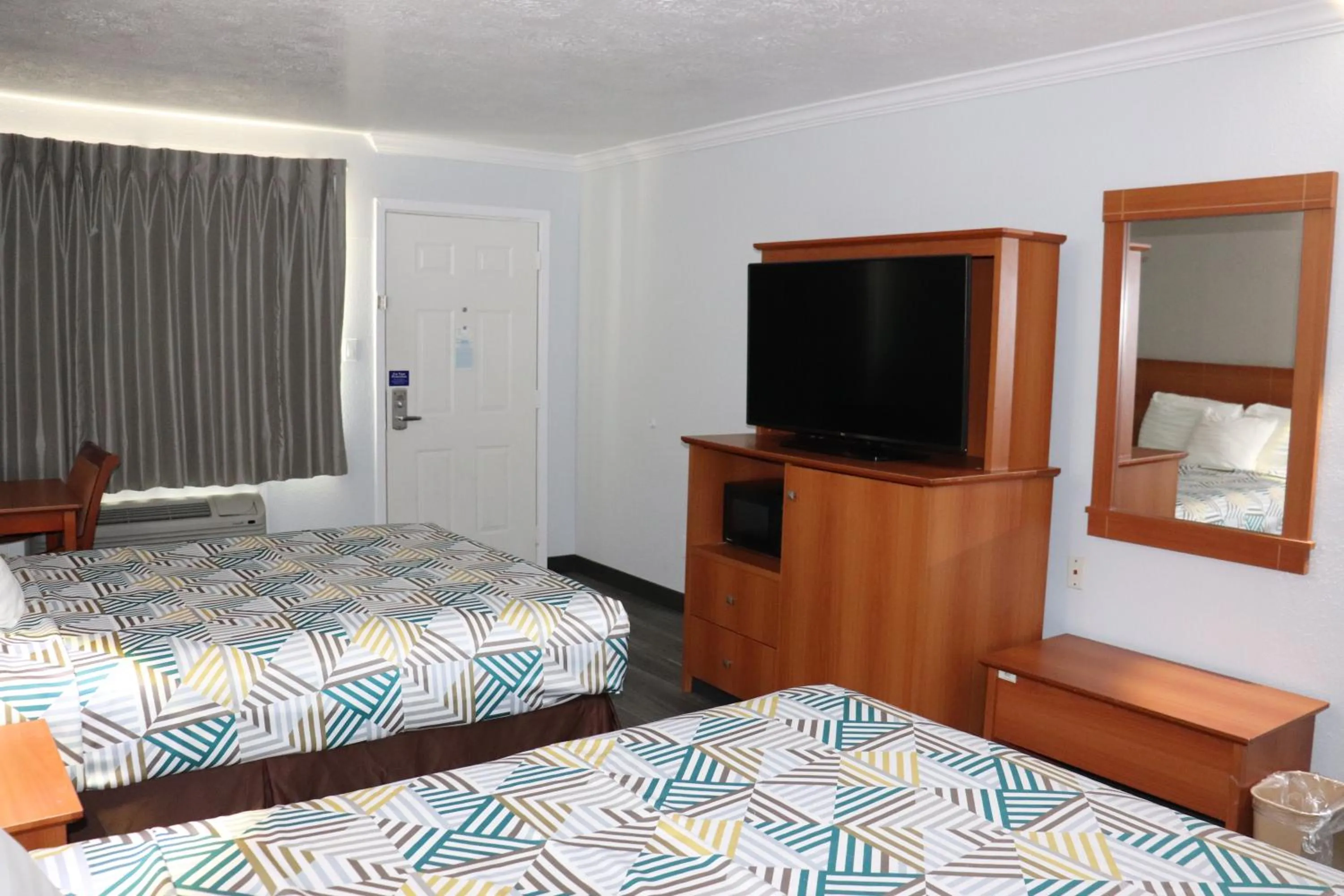 Bed in Motel 6-Alvin, TX