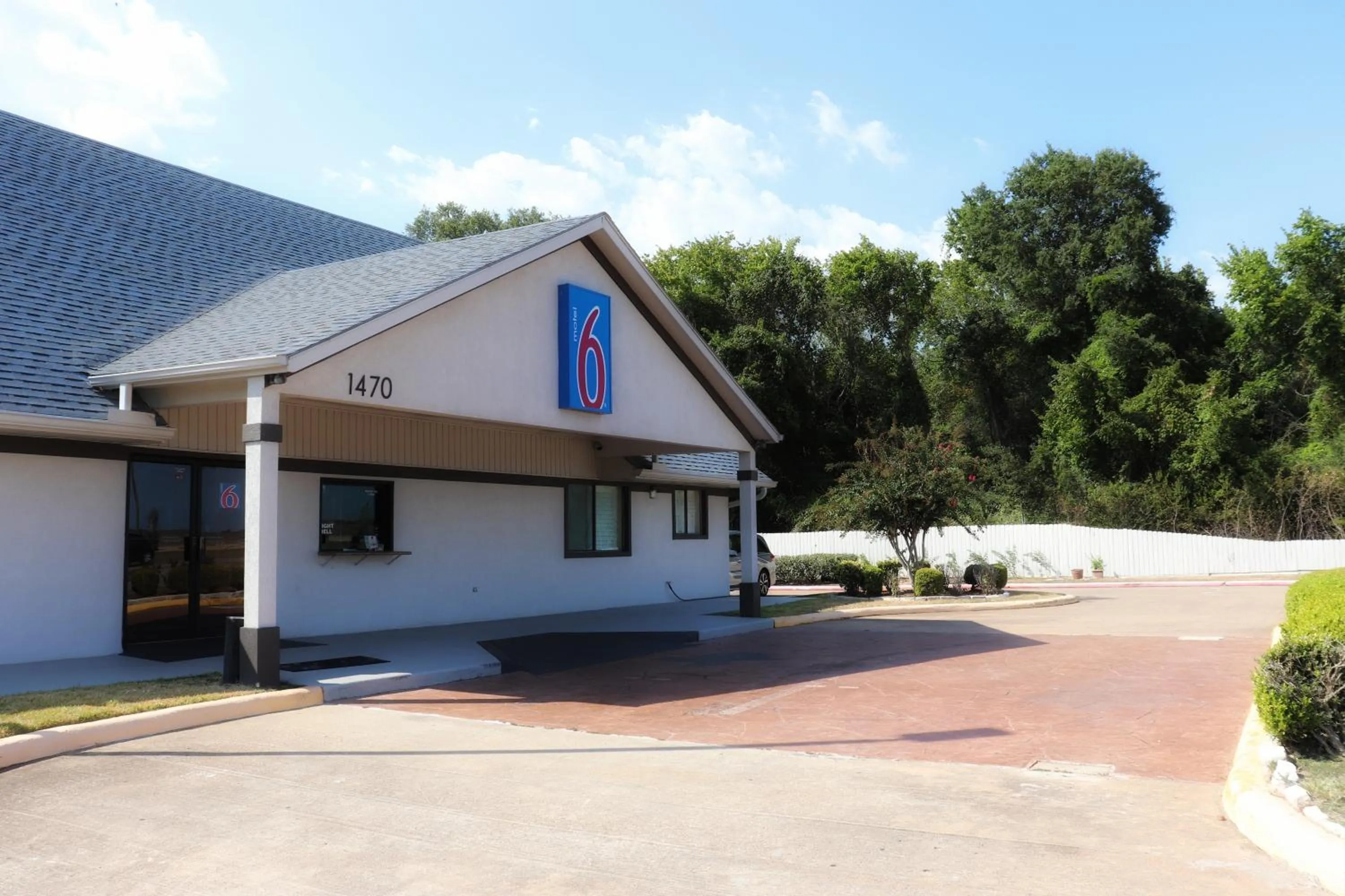 Motel 6-Alvin, TX