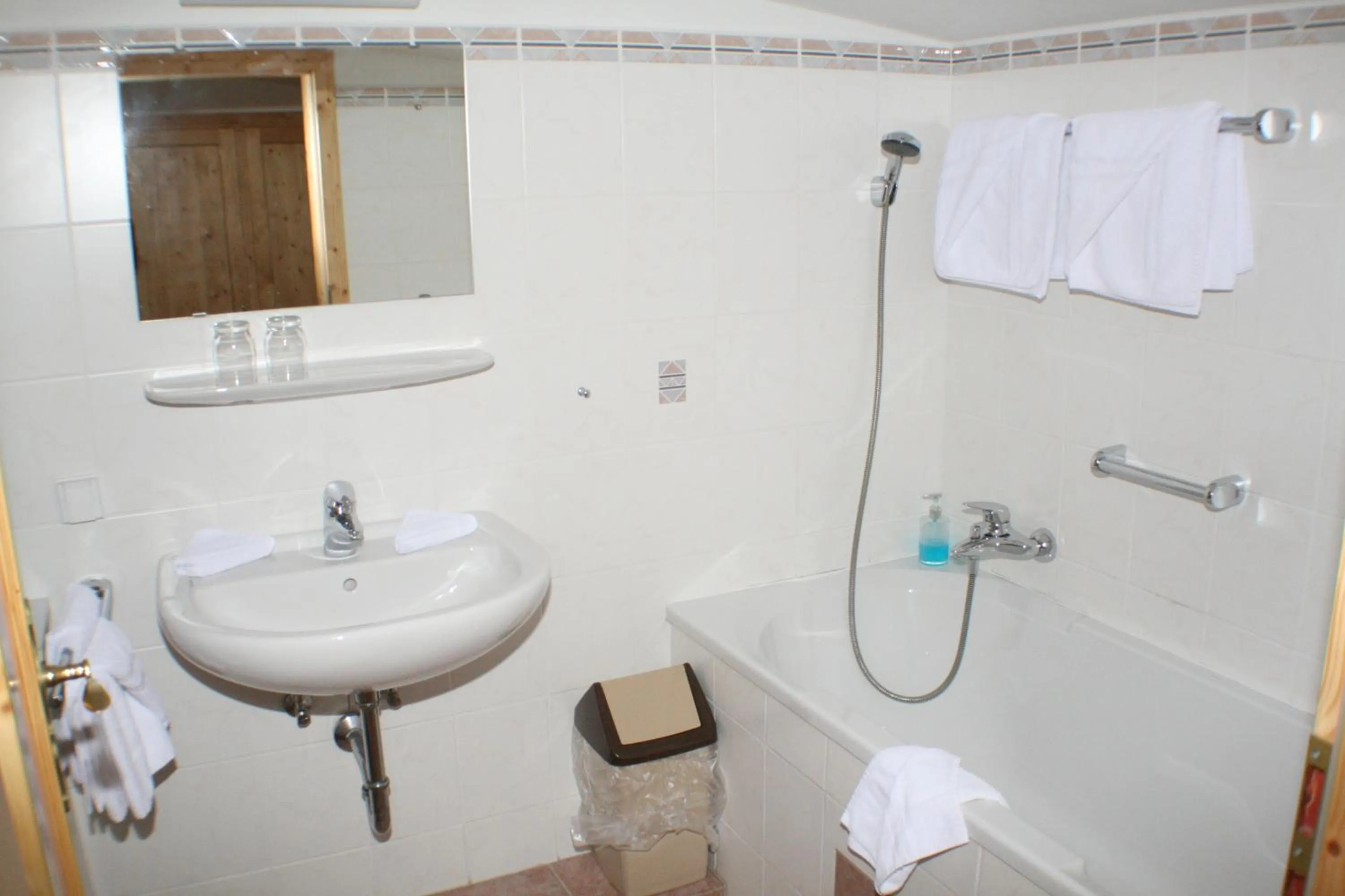 Bathroom in Gästehaus Heimgarten