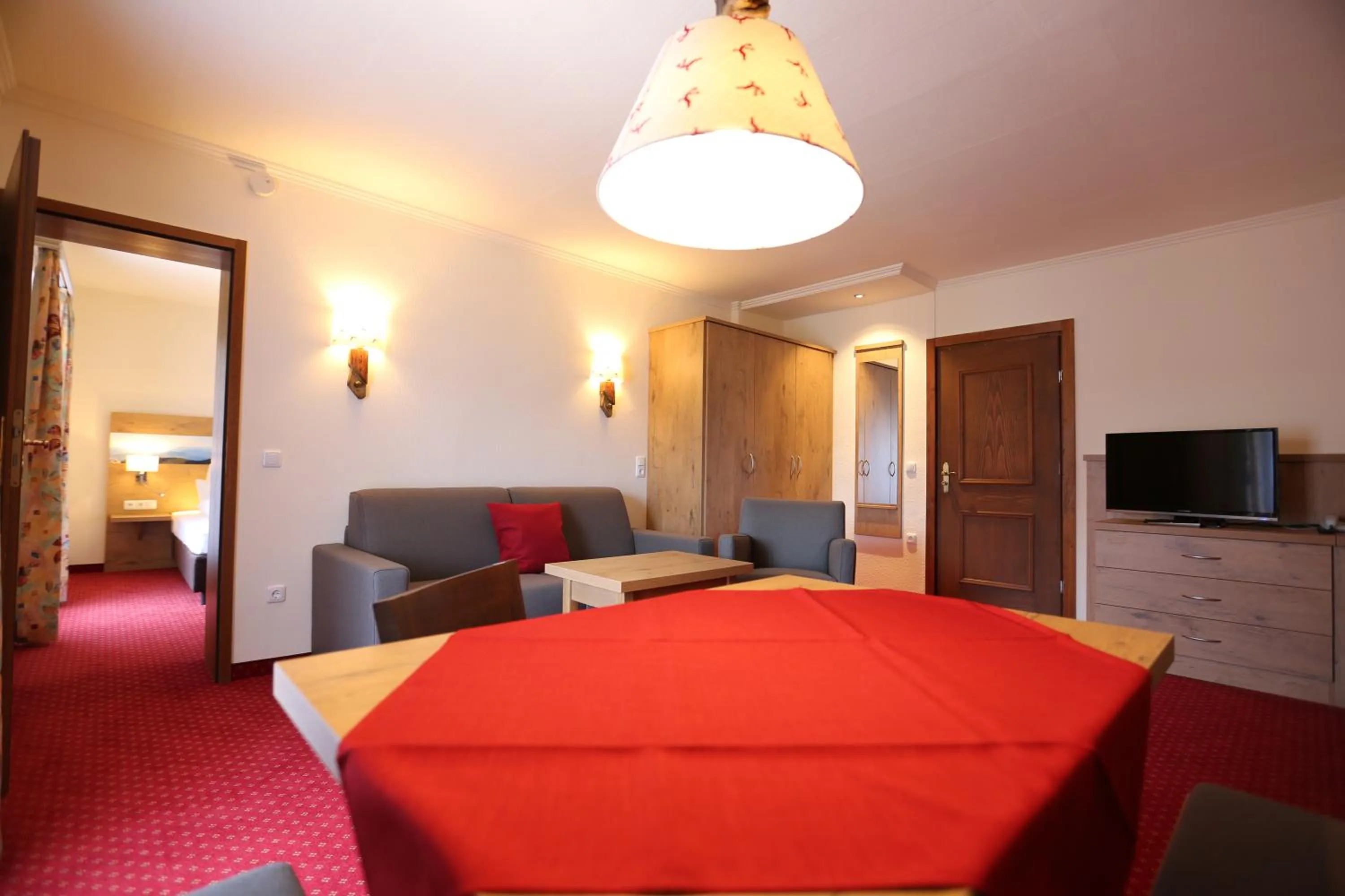 Photo of the whole room, Bed in Gästehaus Heimgarten