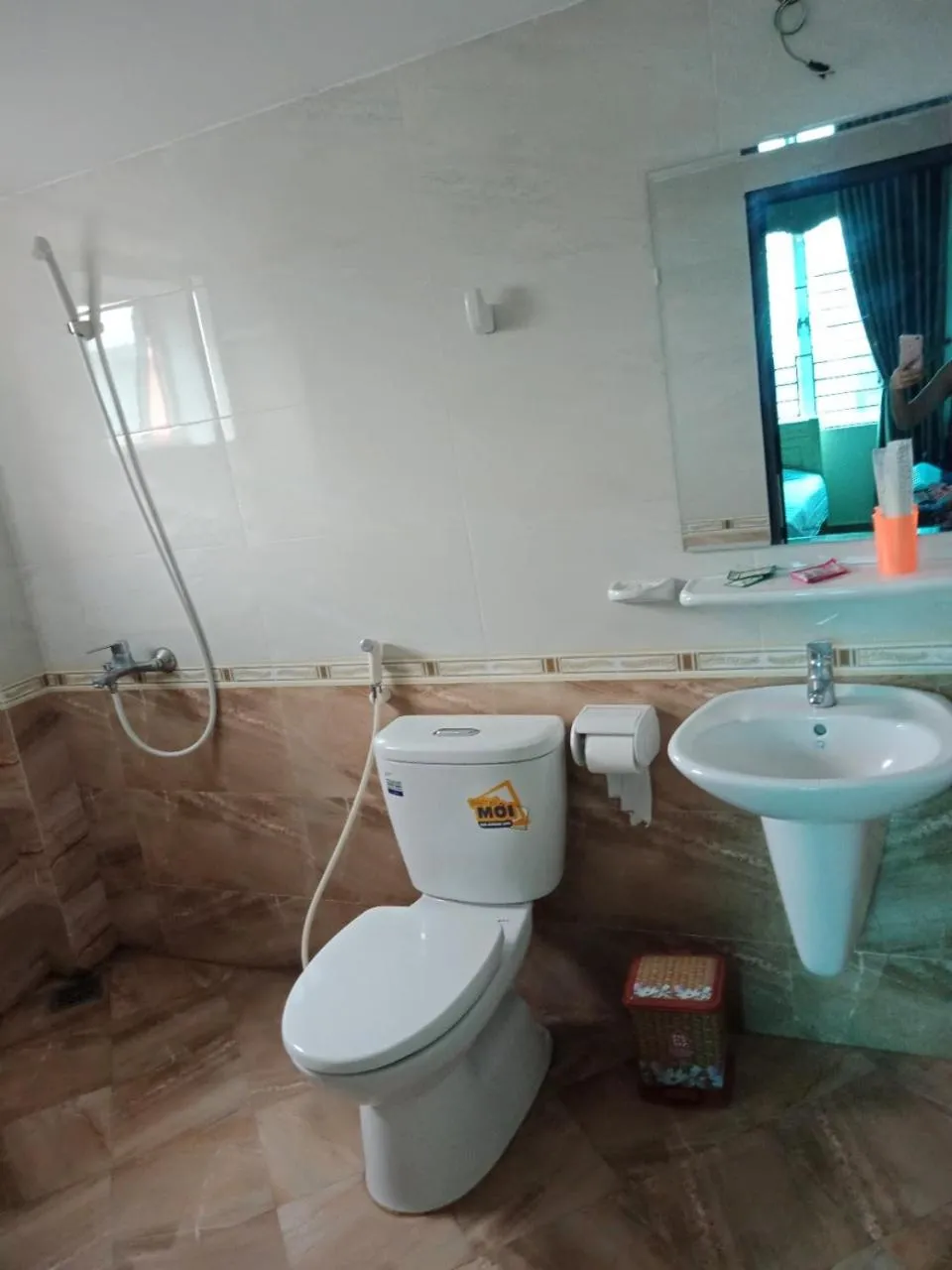 Toilet in Tuan Tu Hotel