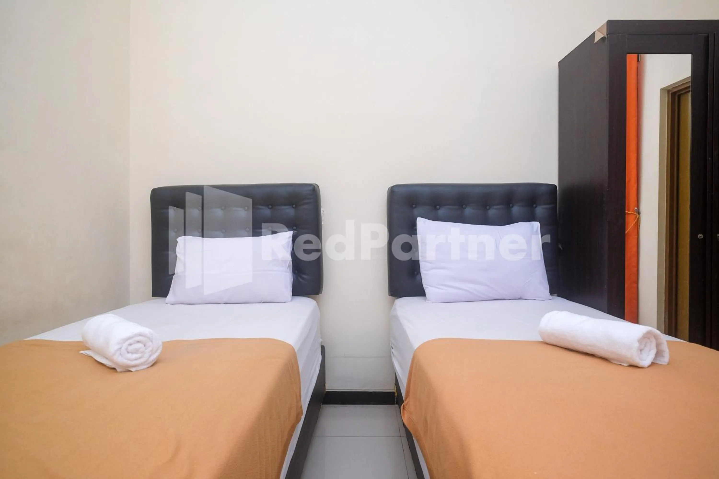 Bed in Griya Loka 1 Syariah Near RSUD Dr Kariadi Mitra RedDoorz