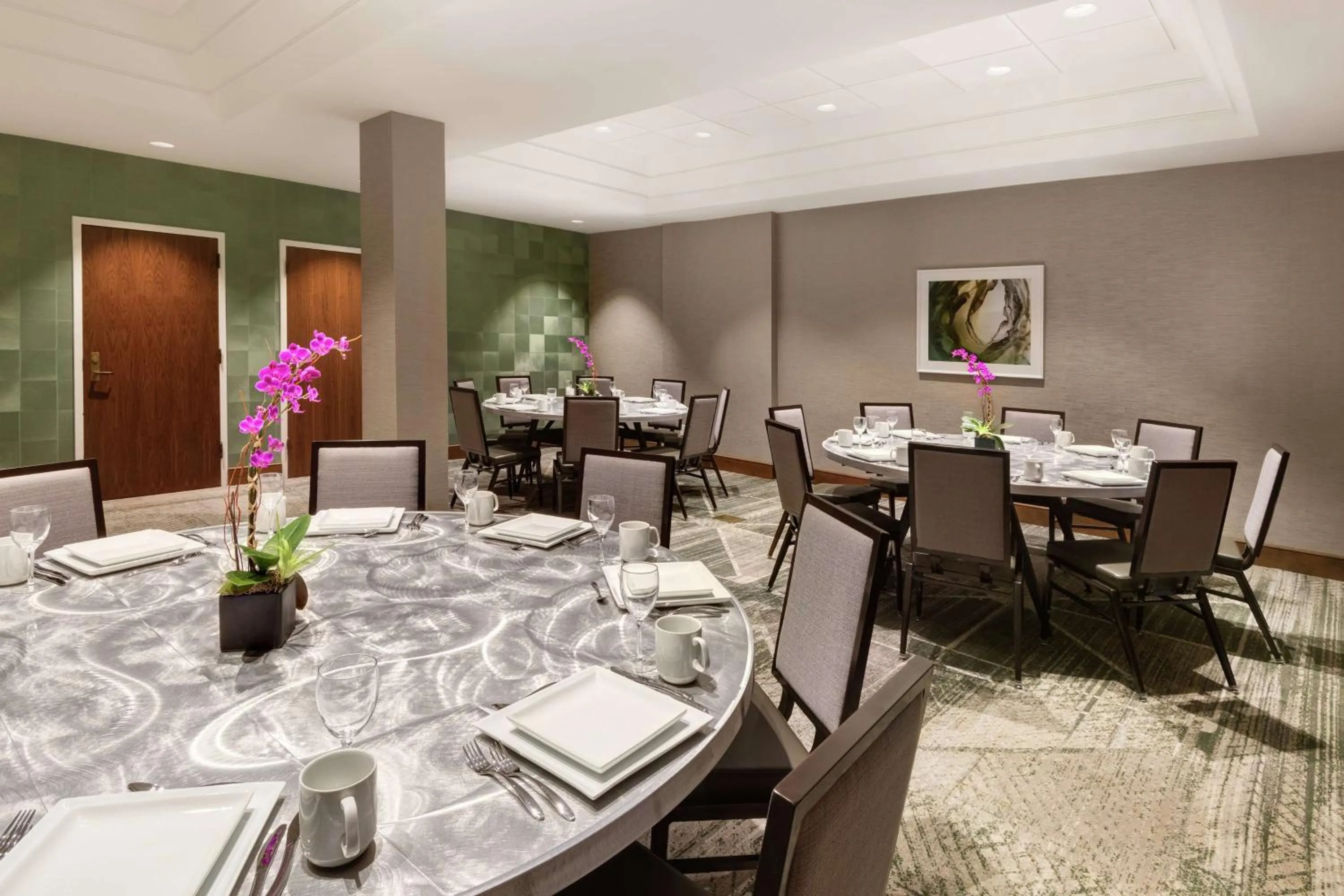 Meeting/conference room in Embassy Suites Tysons Corner